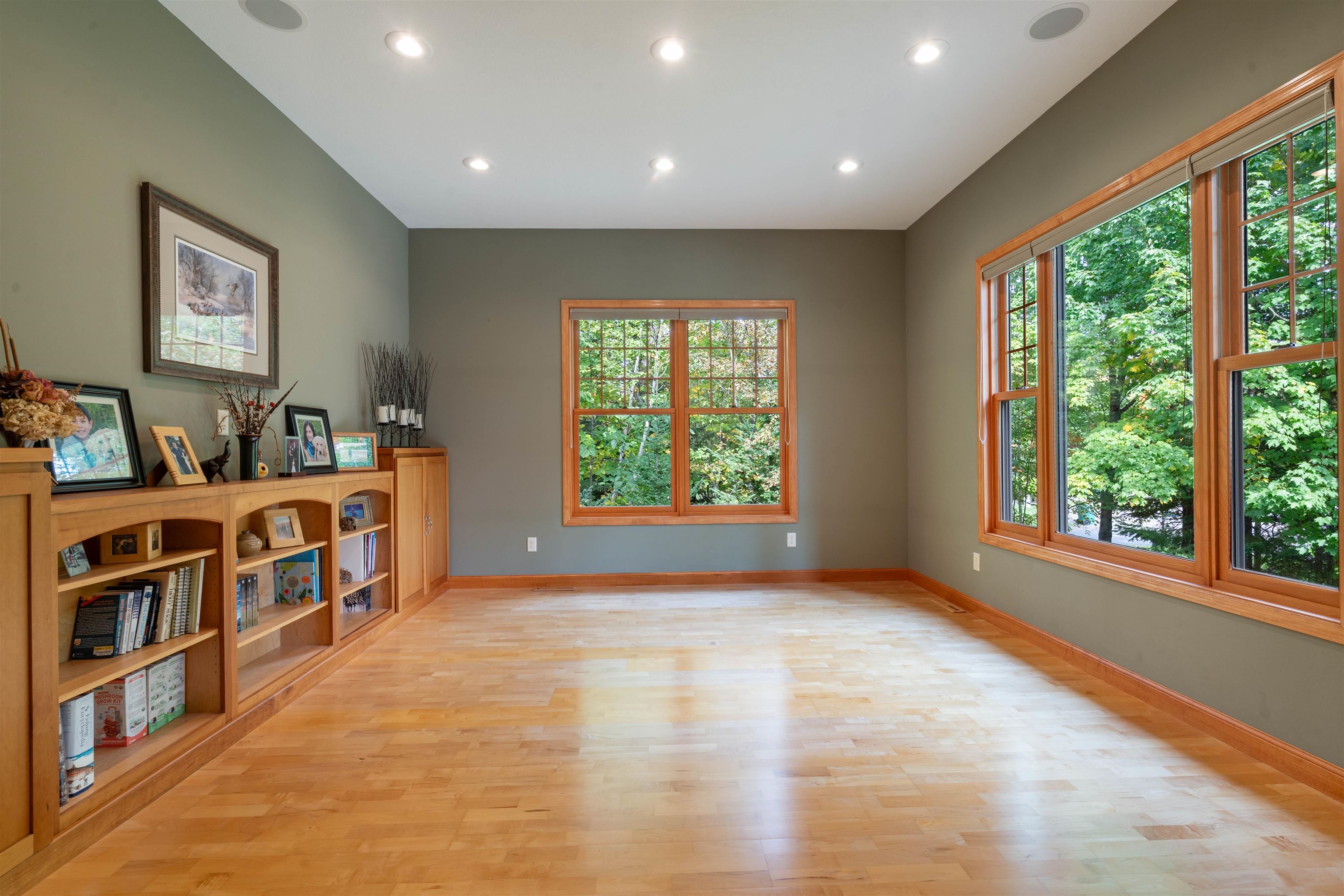 Hermantown, Minnesota, 55811, United States, 5 Bedrooms Bedrooms, ,3 BathroomsBathrooms,Residential,For Sale,1975773