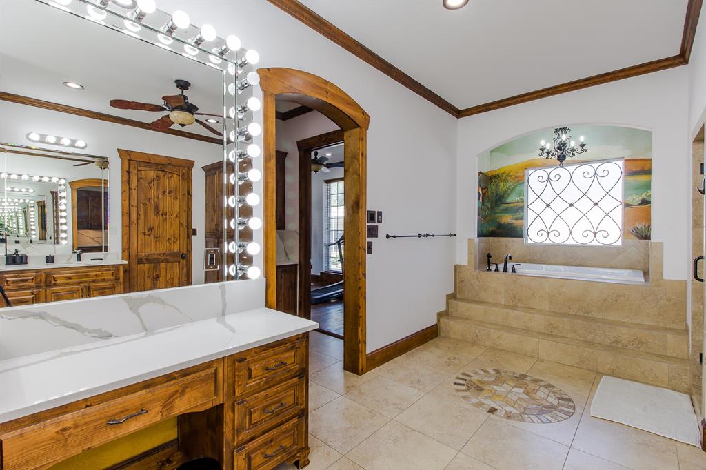 Italy, Texas, 76651, United States, 8 Bedrooms Bedrooms, ,6 BathroomsBathrooms,Residential,For Sale,1763105