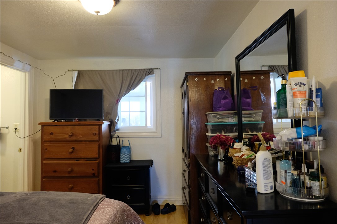 Los Angeles, California, 90047, United States, 3 Bedrooms Bedrooms, ,2 BathroomsBathrooms,Residential,For Sale,1980559