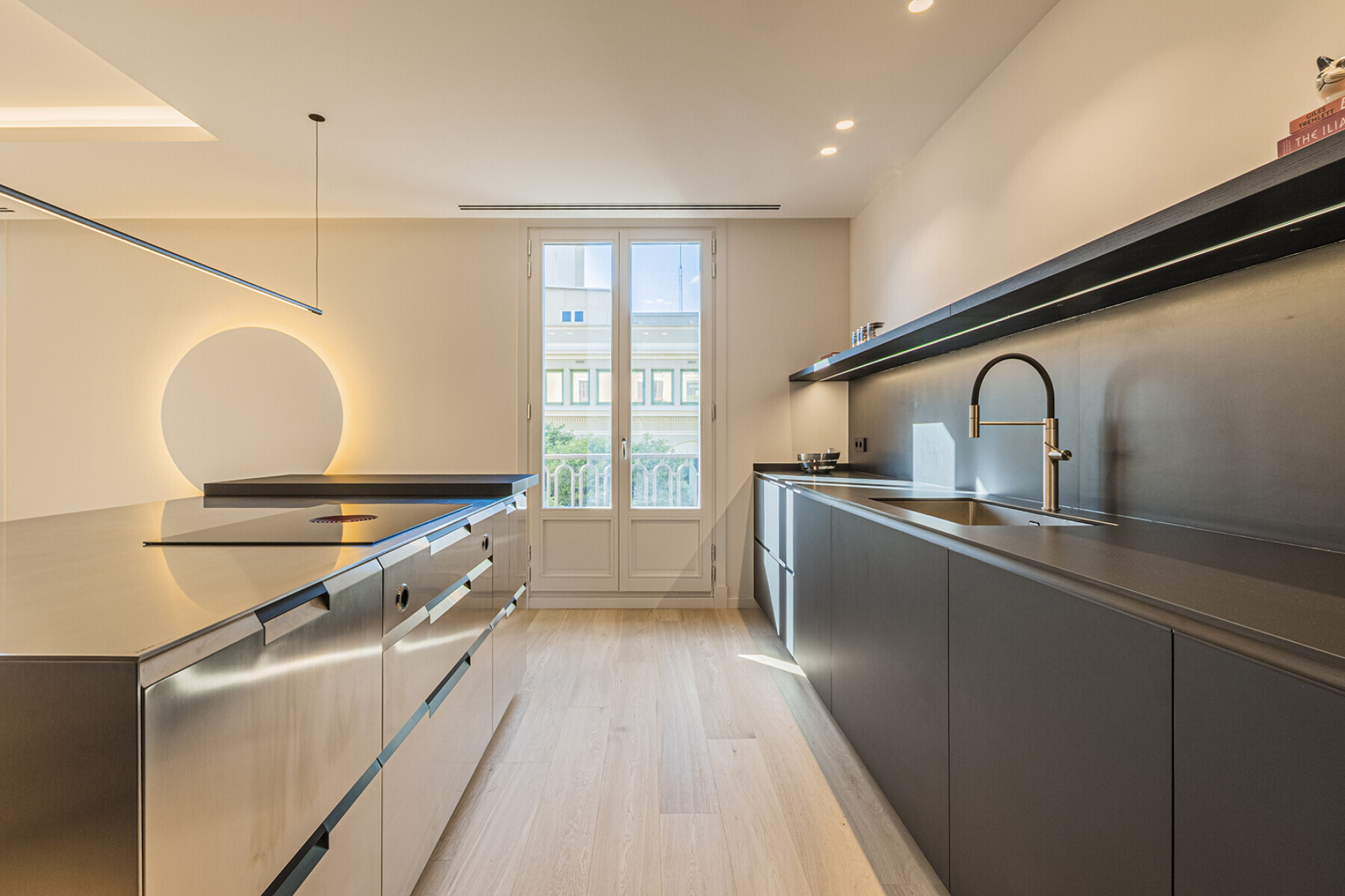  Luxury exterior apartment with exceptional renovation next to Passeig de Gràcia - 物件實景