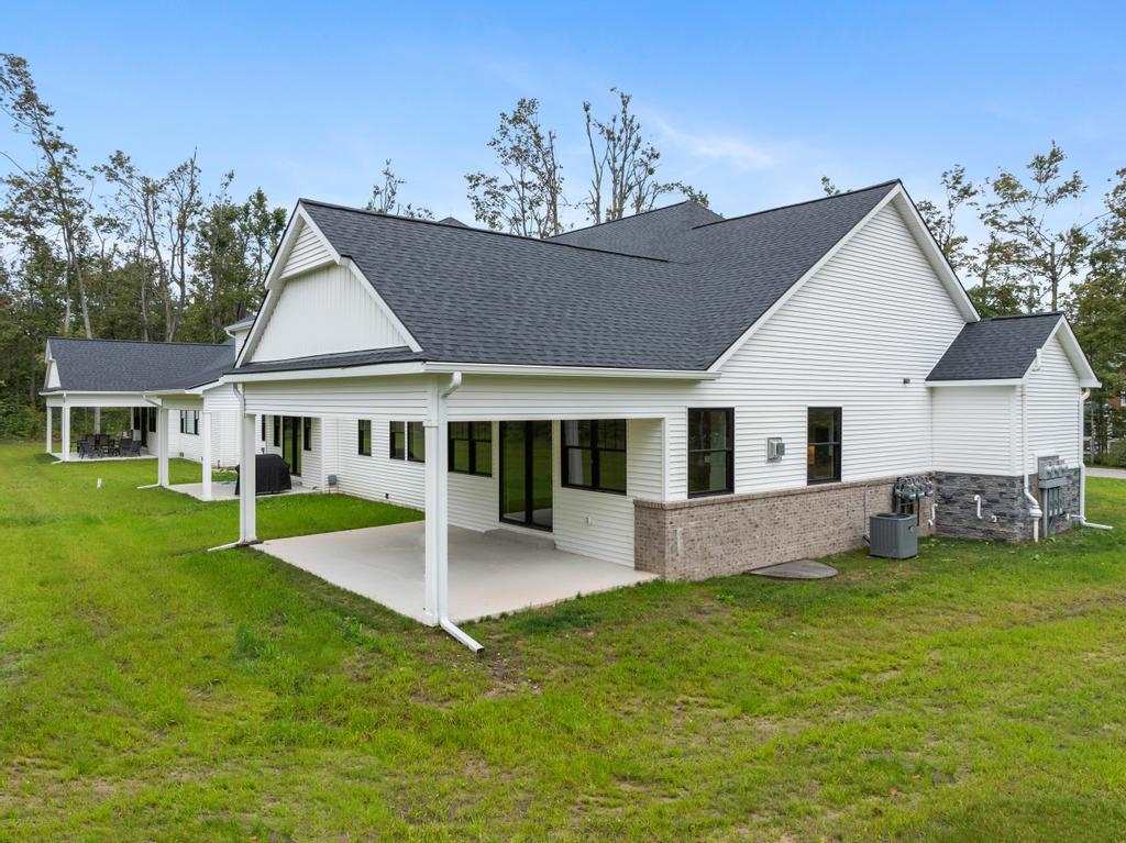 Harbor Springs, Michigan, 49740, United States, 3 Bedrooms Bedrooms, ,2 BathroomsBathrooms,Residential,For Sale,1991067