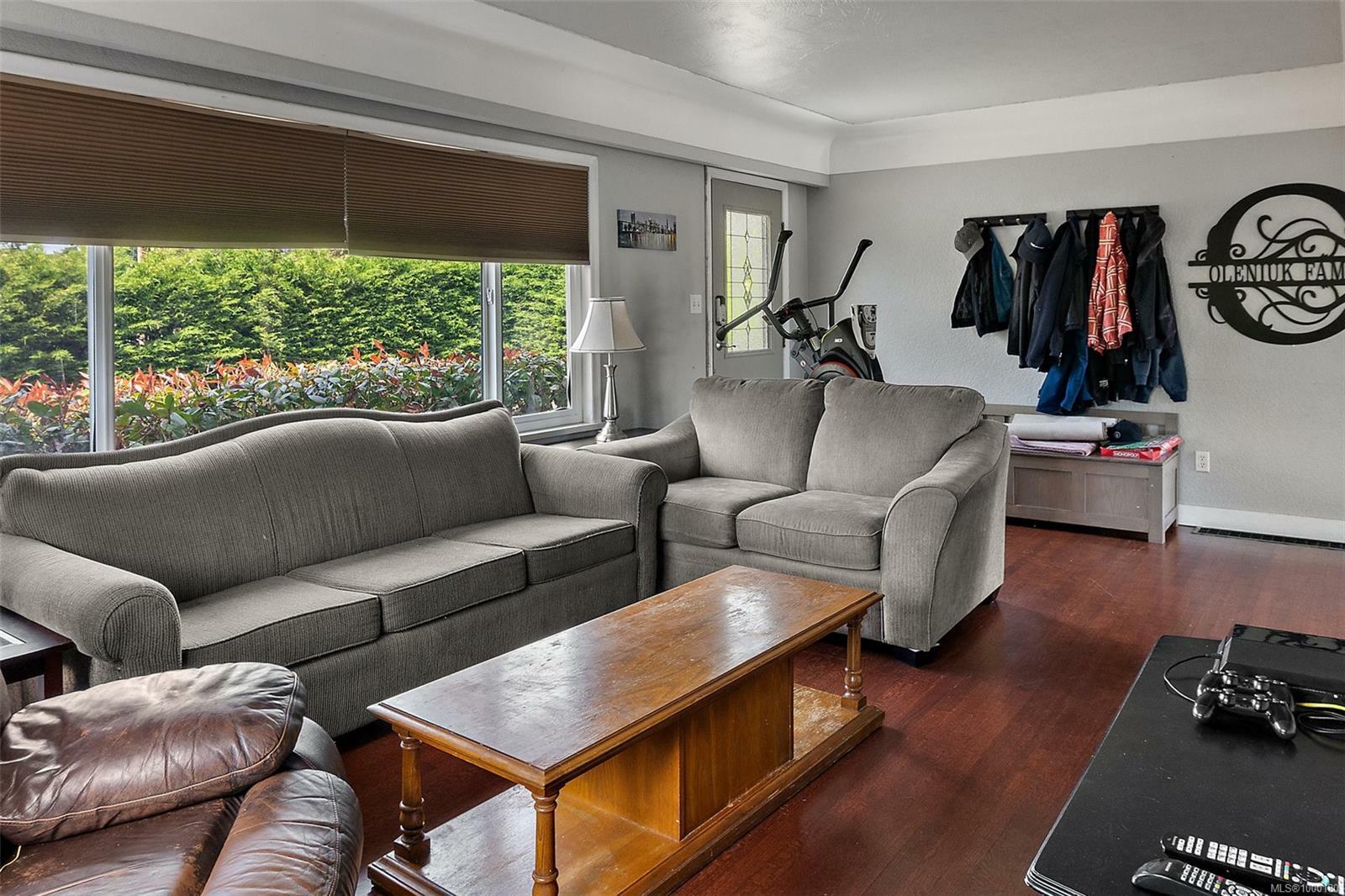 COLWOOD, British Columbia, V9B 2H7, CA, 3 Bedrooms Bedrooms, ,Residential,For Sale,1873856