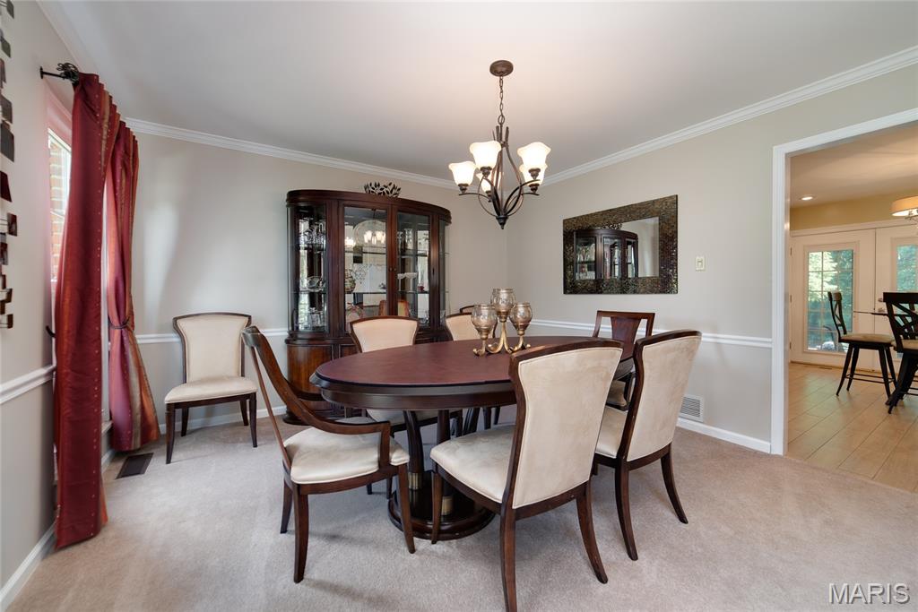 Chesterfield, Missouri, 63017, United States, 4 Bedrooms Bedrooms, ,3 BathroomsBathrooms,Residential,For Sale,1966337