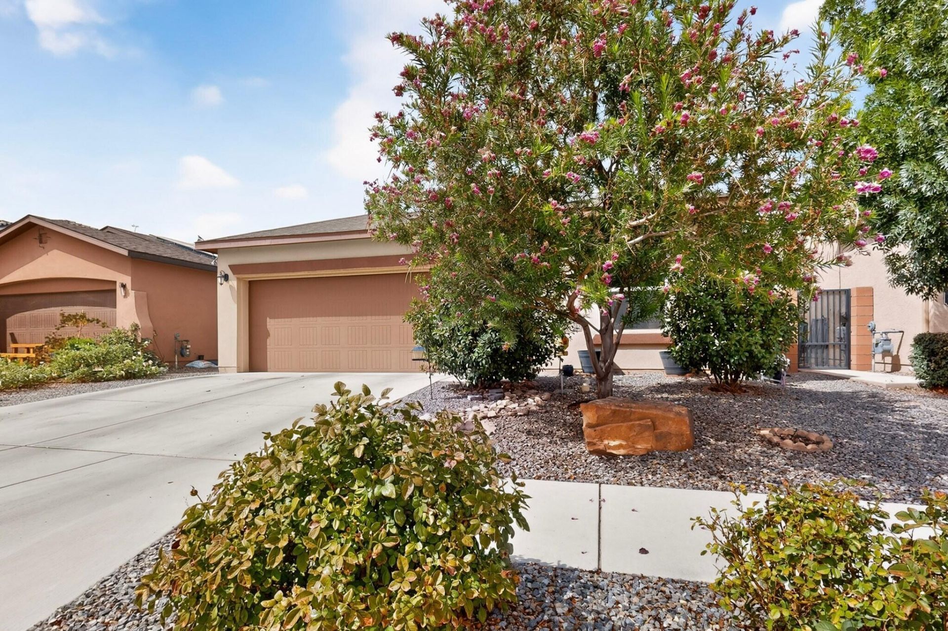 Ermemin Ave, Albuquerque, NM 87114 #1