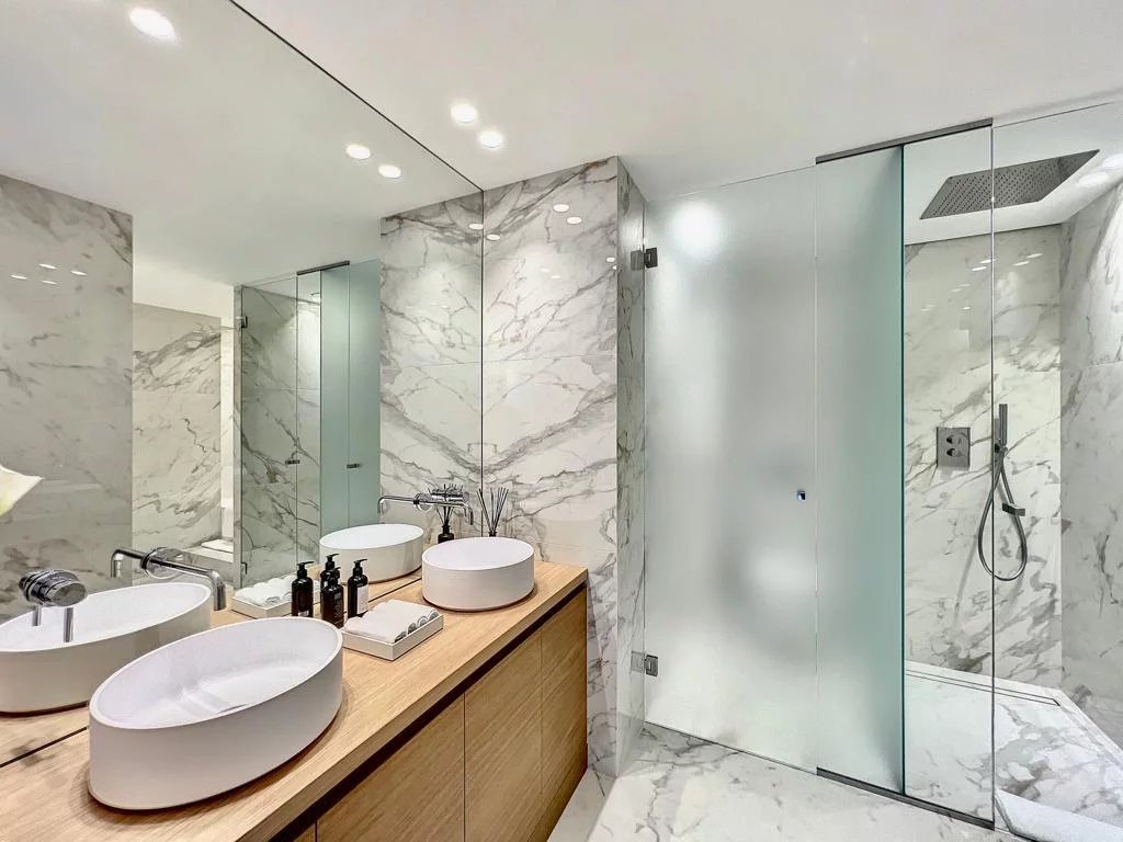 Cannes, Provence-Alpes-Côte d’Azur, 06400, FR, 3 Bedrooms Bedrooms, ,5 BathroomsBathrooms,Residential,For Sale,1414466