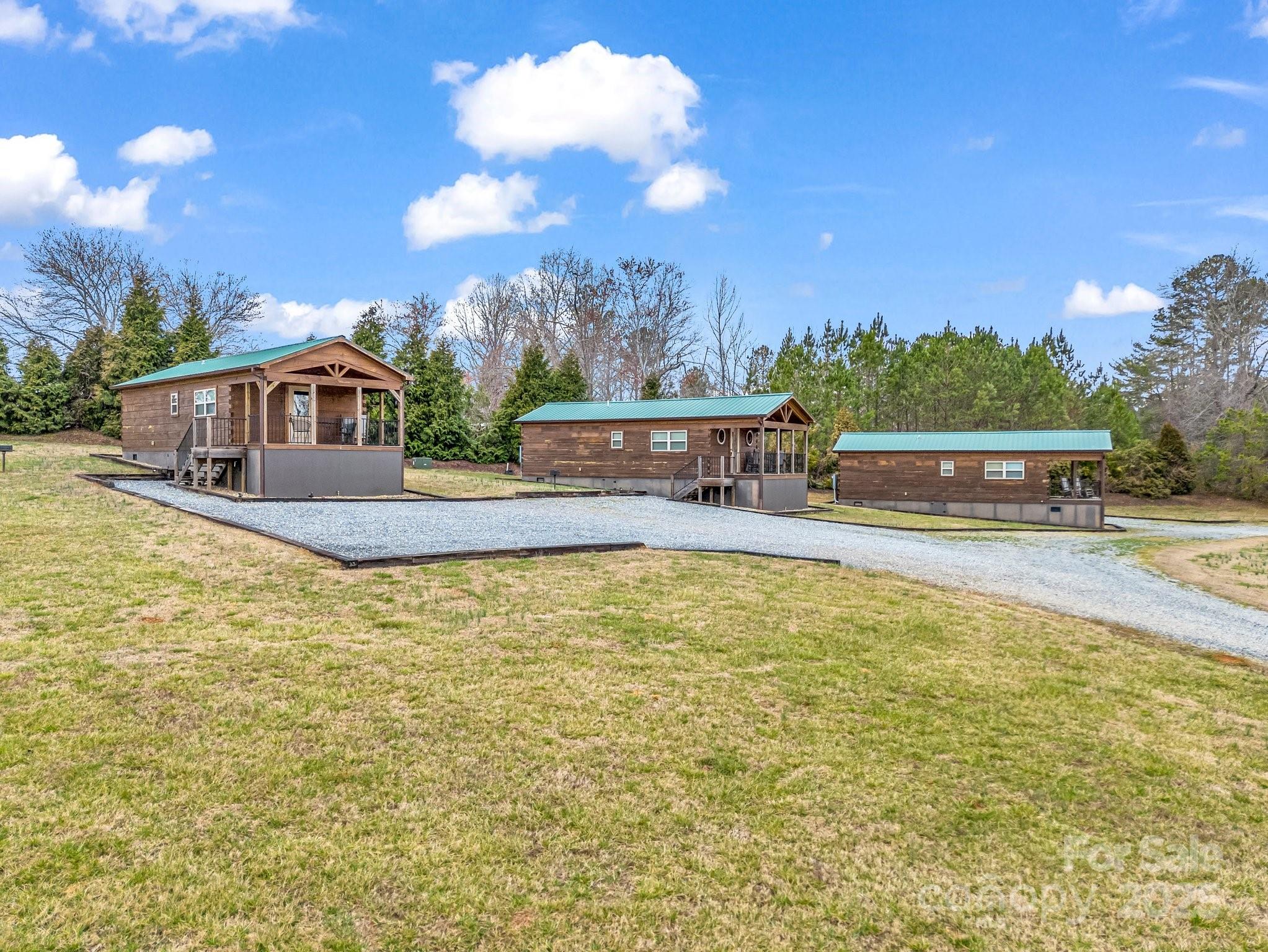Tryon, North Carolina, 28782, United States, 3 Bedrooms Bedrooms, ,3 BathroomsBathrooms,Residential,For Sale,1914203