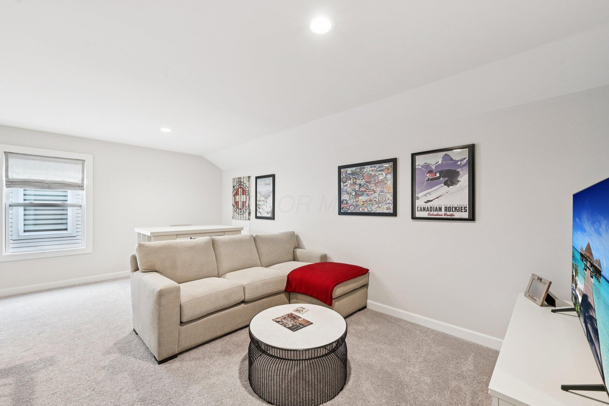 Powell, Ohio, 43065, United States, 4 Bedrooms Bedrooms, ,4 BathroomsBathrooms,Residential,For Sale,1966964