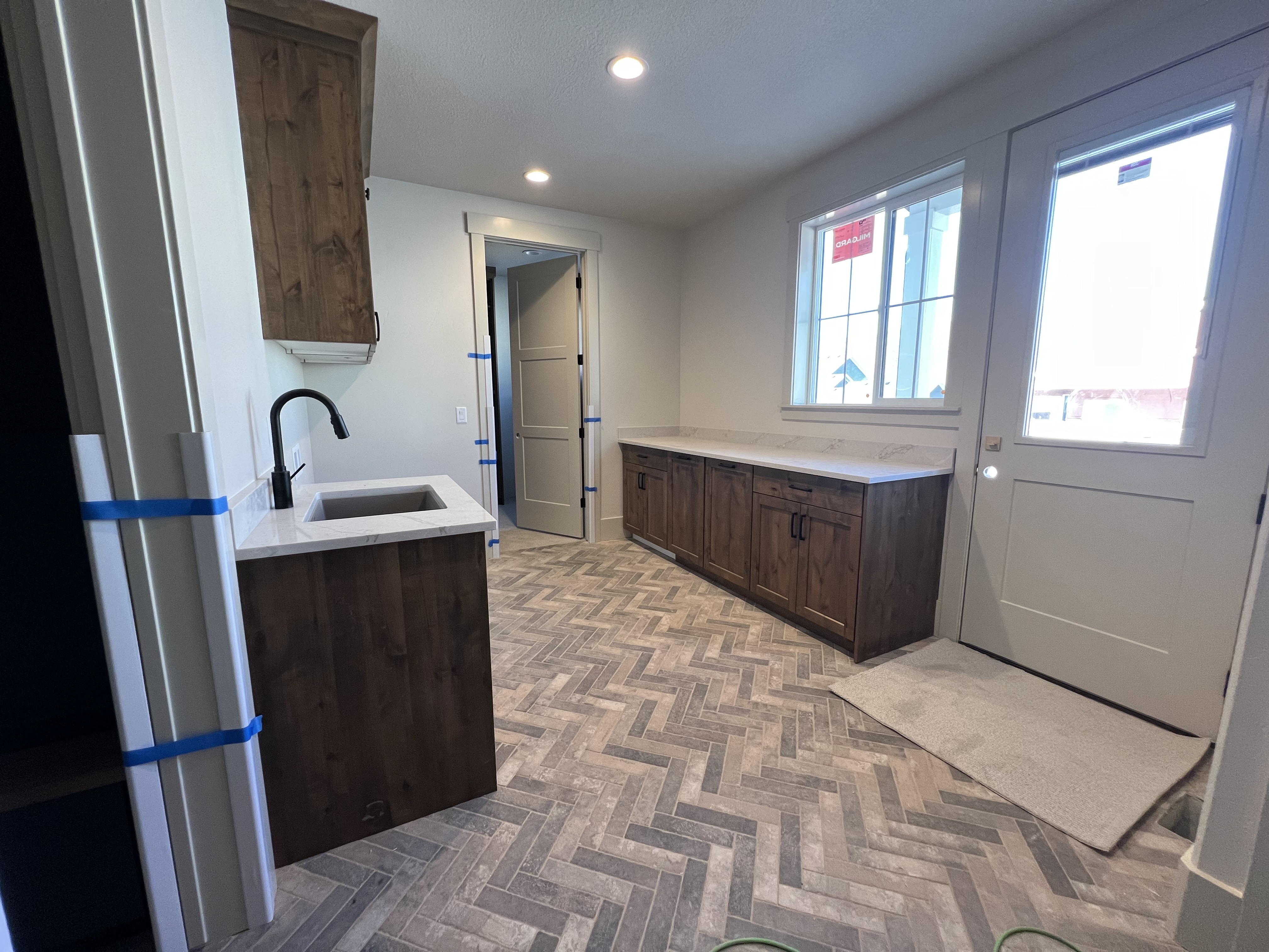 Mantua, Utah, 84324, United States, 4 Bedrooms Bedrooms, ,3 BathroomsBathrooms,Residential,For Sale,1793207