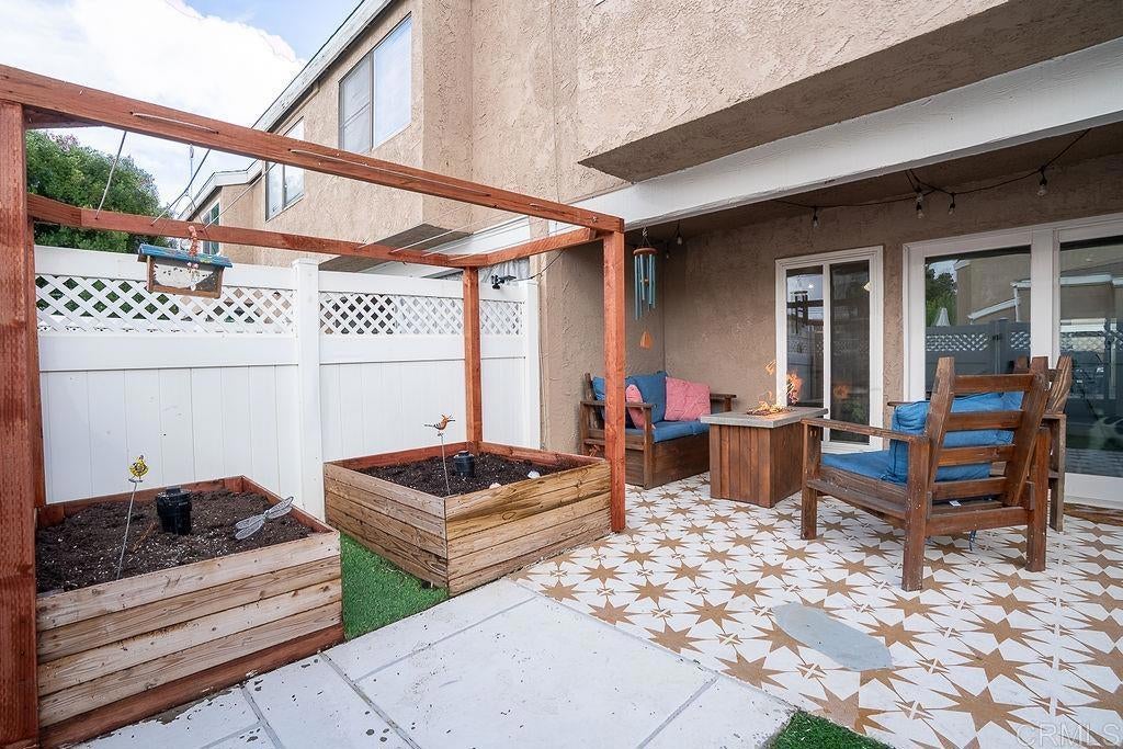 Temecula, California, 92592, United States, 3 Bedrooms Bedrooms, ,3 BathroomsBathrooms,Residential,For Sale,1997164