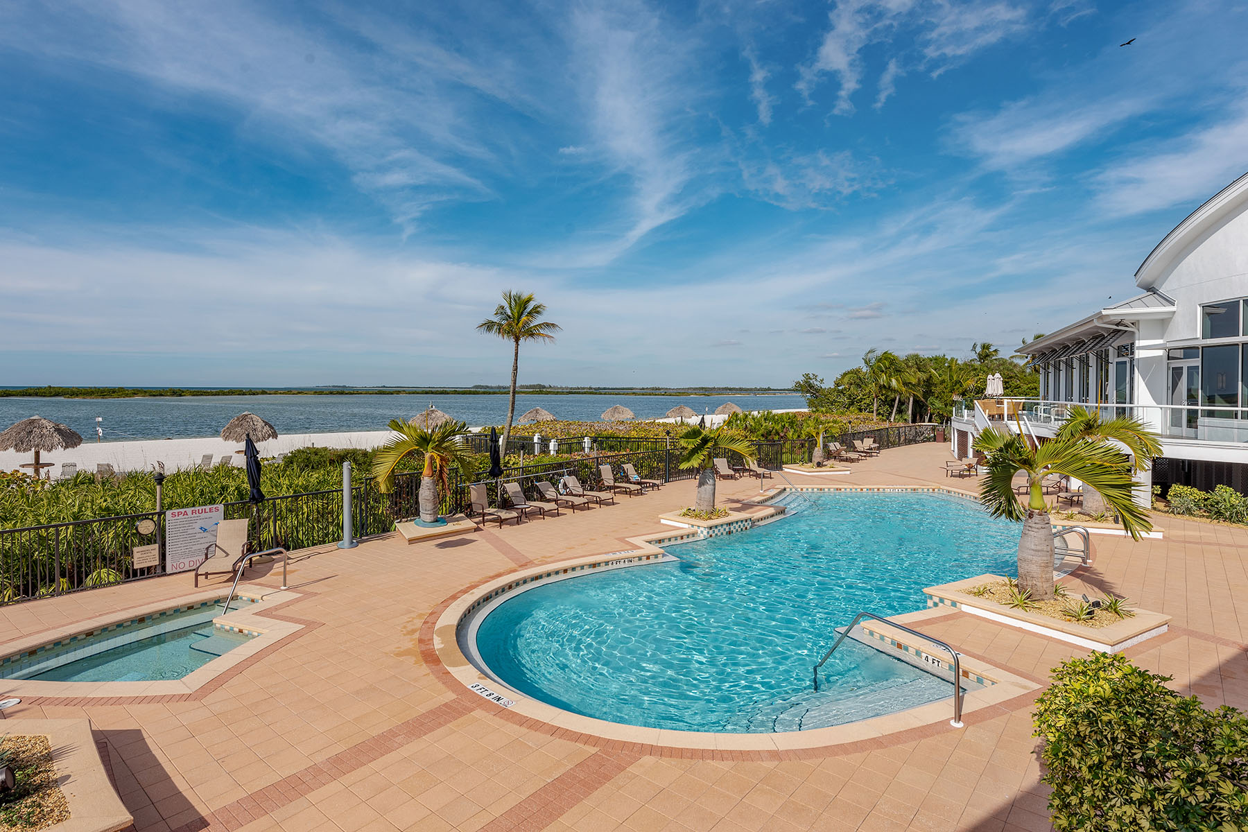  HIDEAWAY BEACH - ROYAL MARCO POINT - 物件實景
