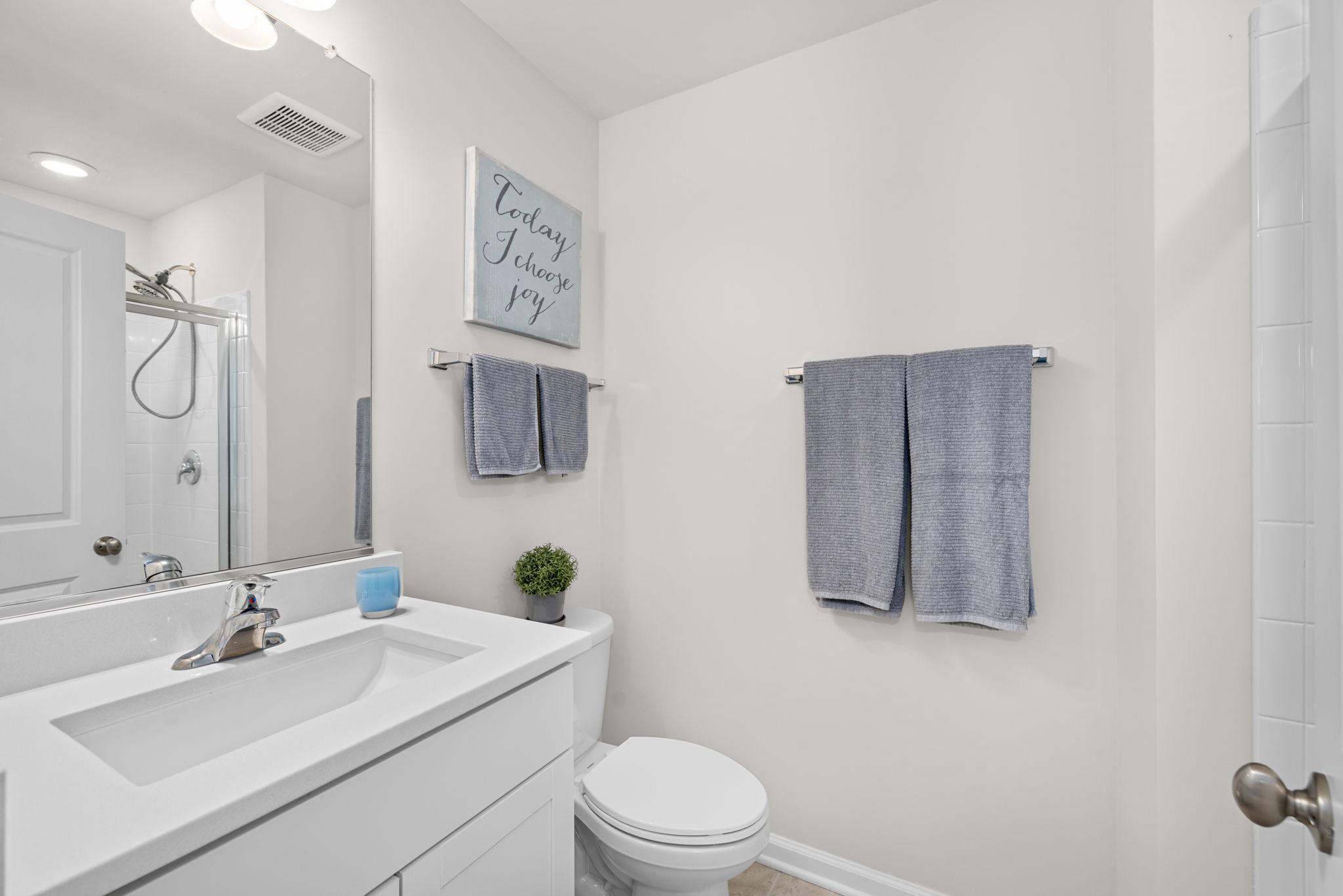  803 Sawback Square NE, Leesburg, VA, 20176 - 物件實景