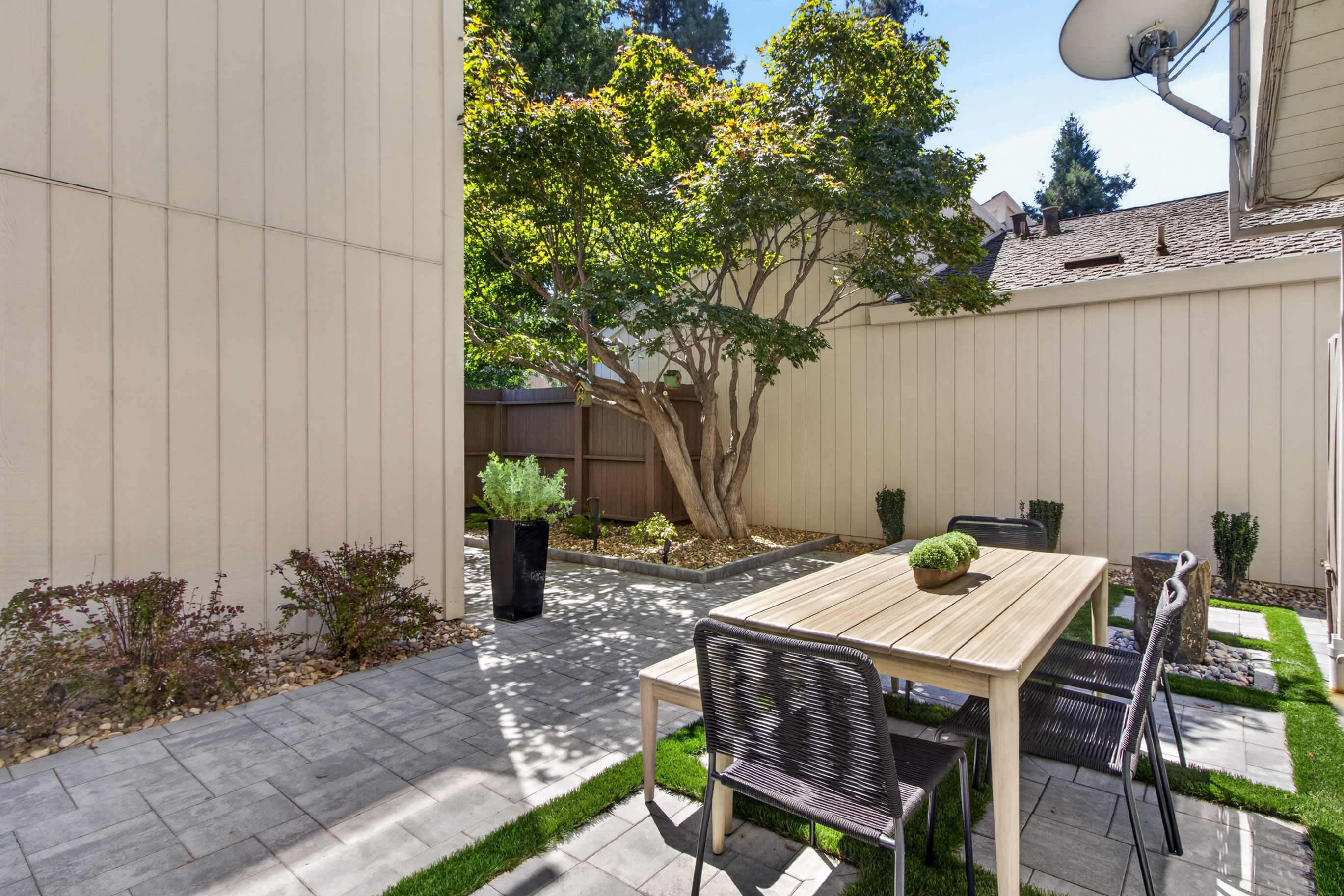  1427 Commons Drive, Sacramento, CA 95825 - 物件實景
