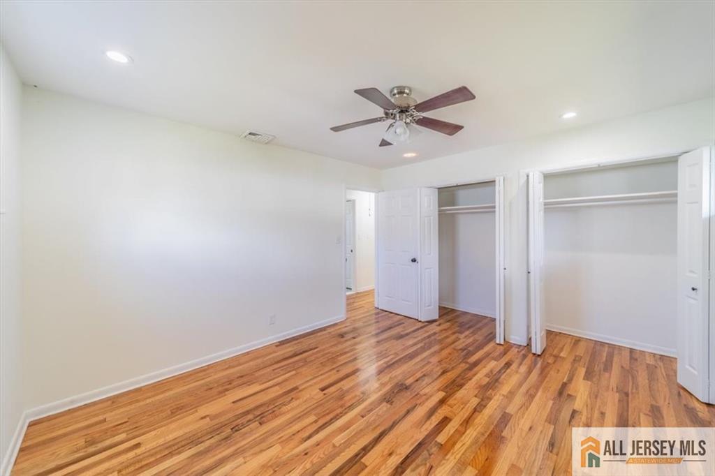 Iselin, New Jersey, 08830, United States, 3 Bedrooms Bedrooms, ,2 BathroomsBathrooms,Residential,For Sale,2010033