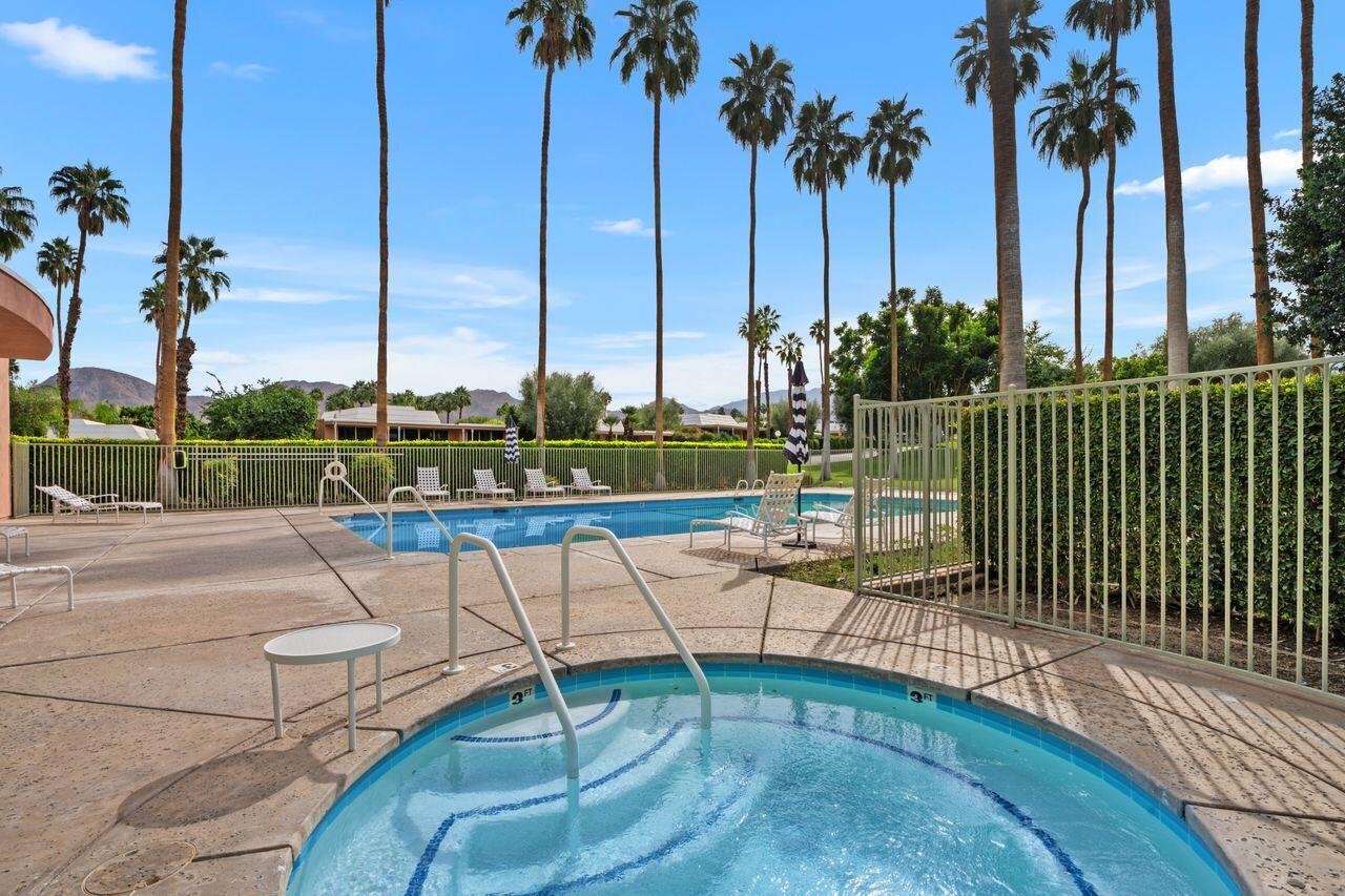 Palm Desert, California, 92260, United States, 2 Bedrooms Bedrooms, ,2 BathroomsBathrooms,Residential,For Sale,1992919