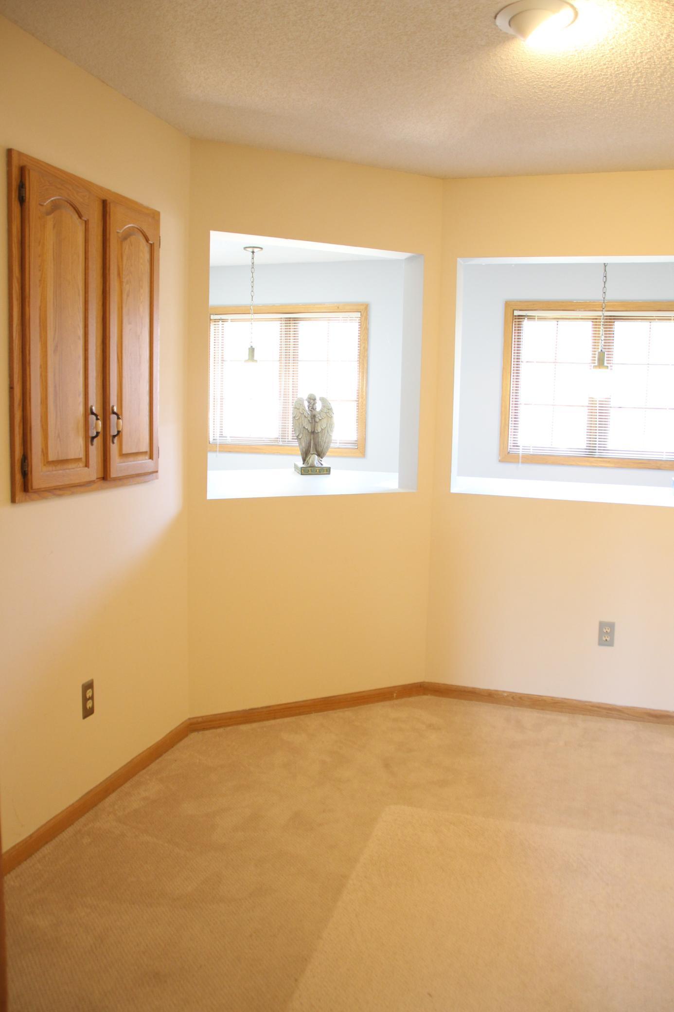 Lakeville, Minnesota, 55044, United States, 3 Bedrooms Bedrooms, ,2 BathroomsBathrooms,Residential,For Sale,1941010