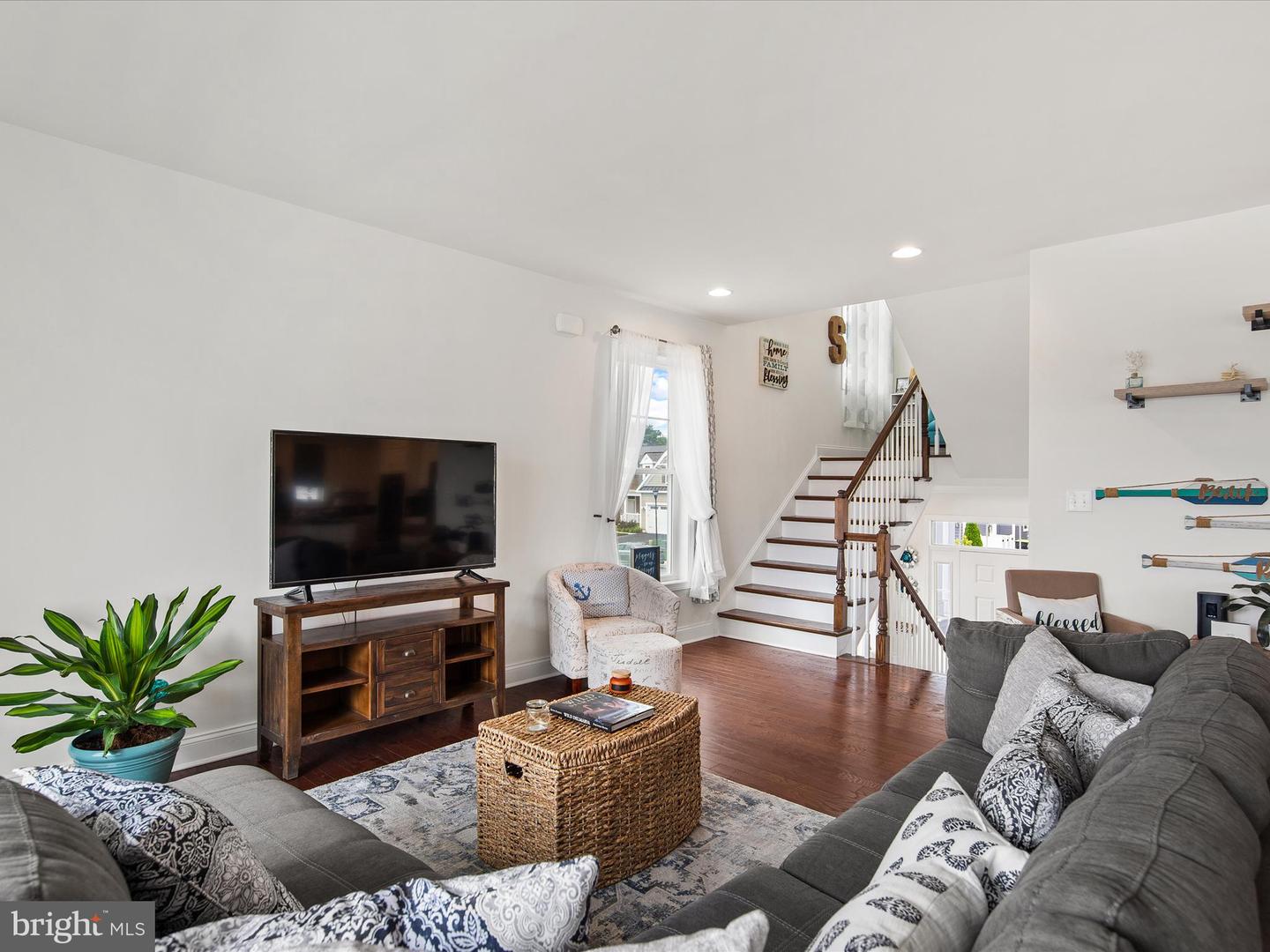 Ocean View, Delaware, 19970, United States, 4 Bedrooms Bedrooms, ,5 BathroomsBathrooms,Residential,For Sale,1691728