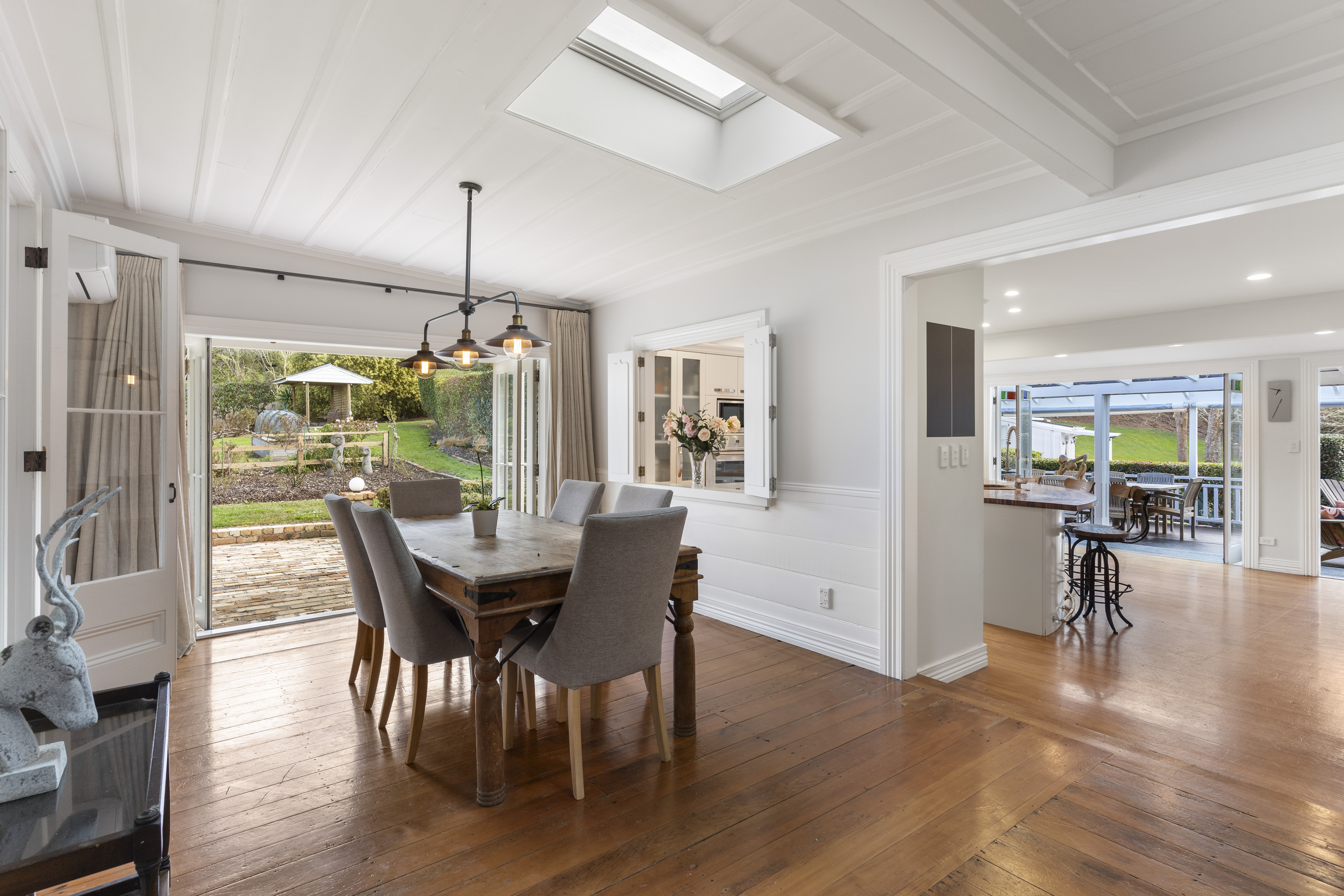  136 Attwood Road, Paremoremo - 物件實景