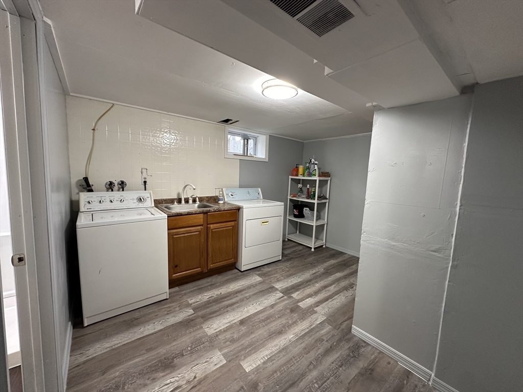 Methuen, Massachusetts, 01844, United States, 4 Bedrooms Bedrooms, ,2 BathroomsBathrooms,Residential,For Sale,1990759