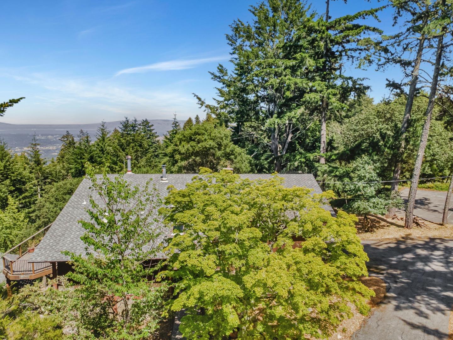 Woodside, California, 94062, United States, 3 Bedrooms Bedrooms, ,4 BathroomsBathrooms,Residential,For Sale,1848969