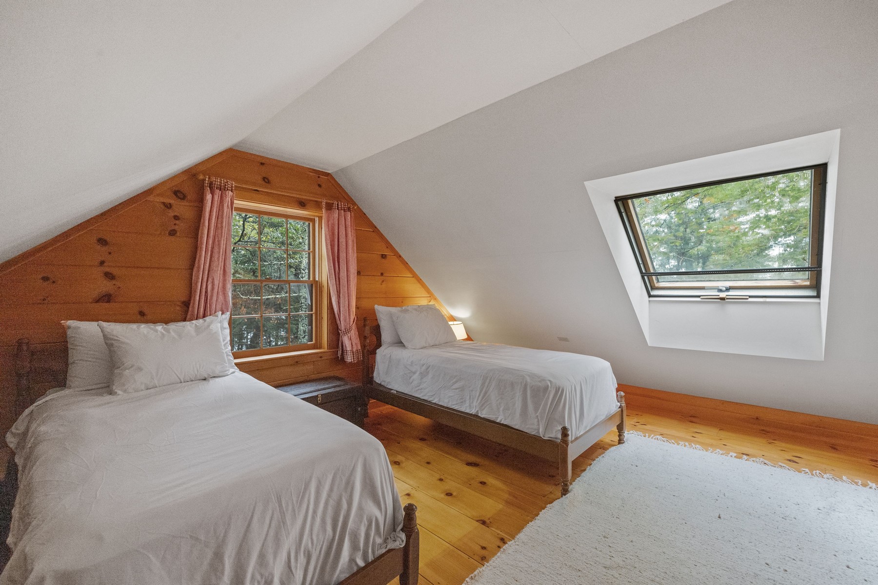  294 Pinehurst Road - 物件實景