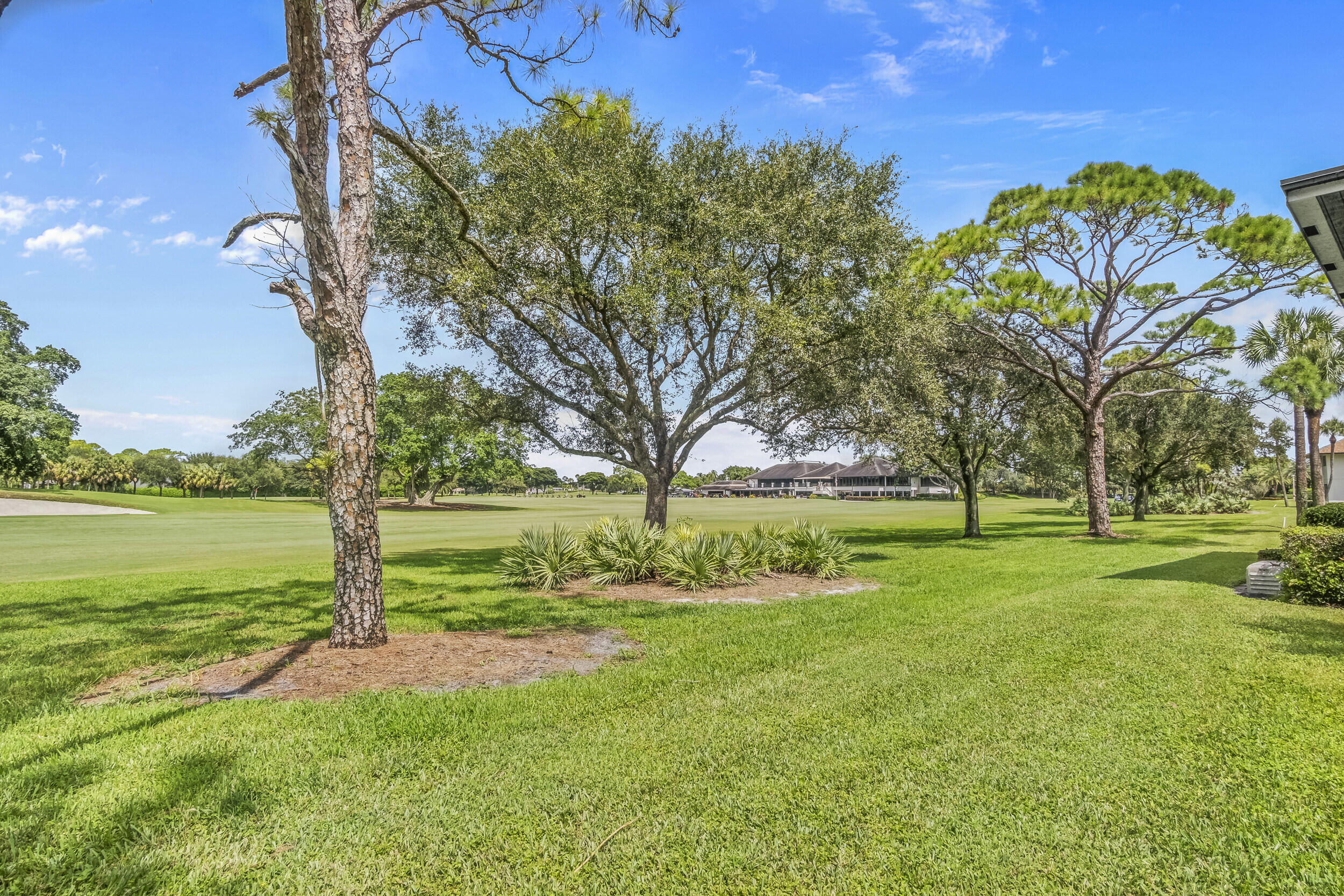 Delray Beach, Florida, 33445, United States, 2 Bedrooms Bedrooms, ,2 BathroomsBathrooms,Residential,For Sale,1934680