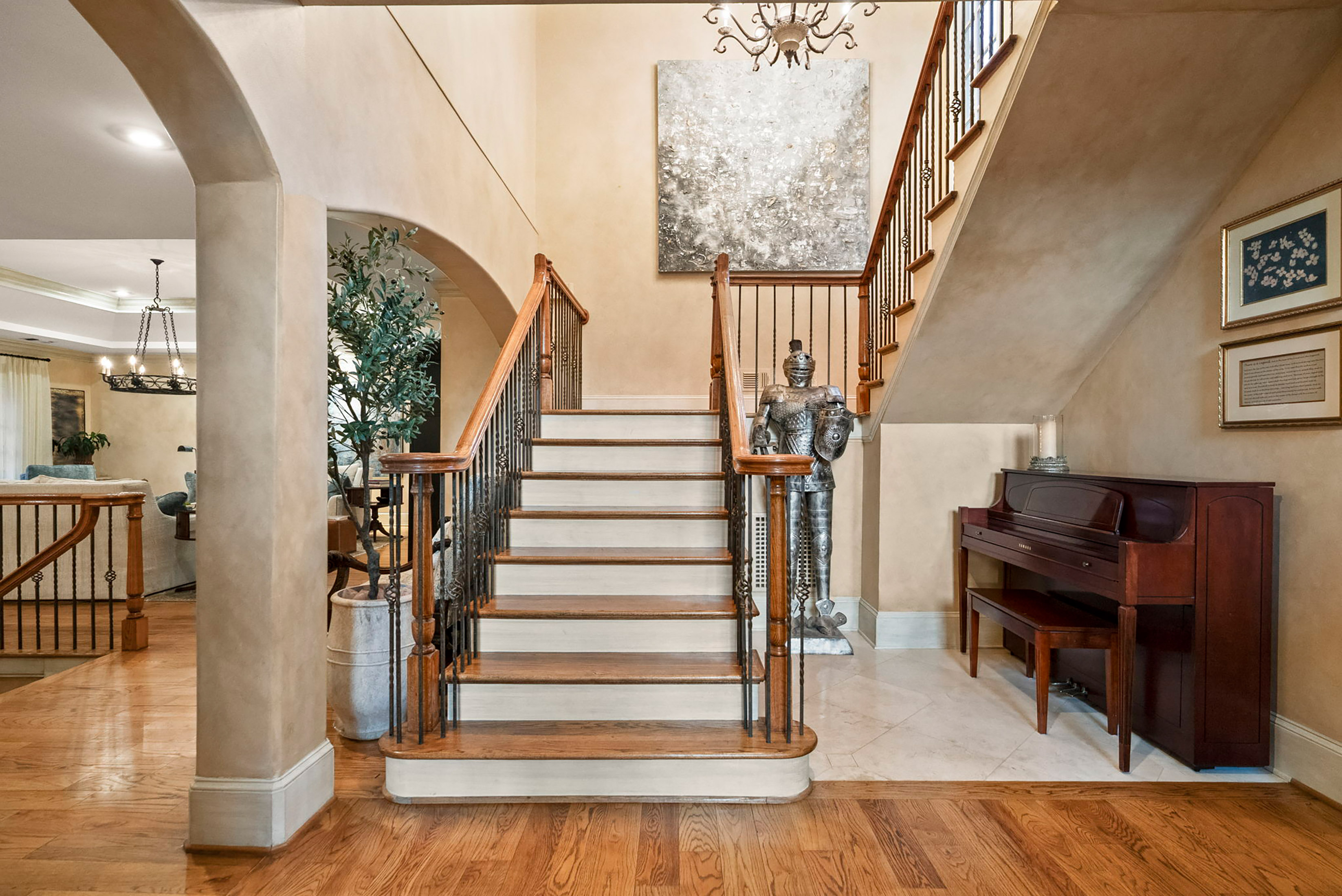  Remarkable Spanish-style Estate on 3.8+/- Private Acres - 物件實景