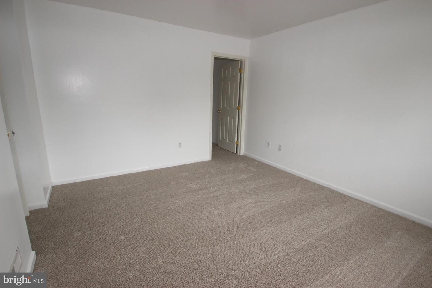 New Castle, Delaware, 19720, United States, 4 Bedrooms Bedrooms, ,3 BathroomsBathrooms,Residential,For Sale,2049034