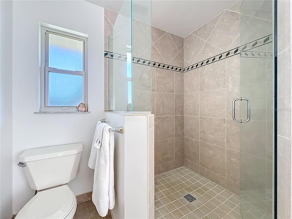 Altamonte Springs, Florida, 32701, United States, 4 Bedrooms Bedrooms, ,3 BathroomsBathrooms,Residential,For Sale,1997345