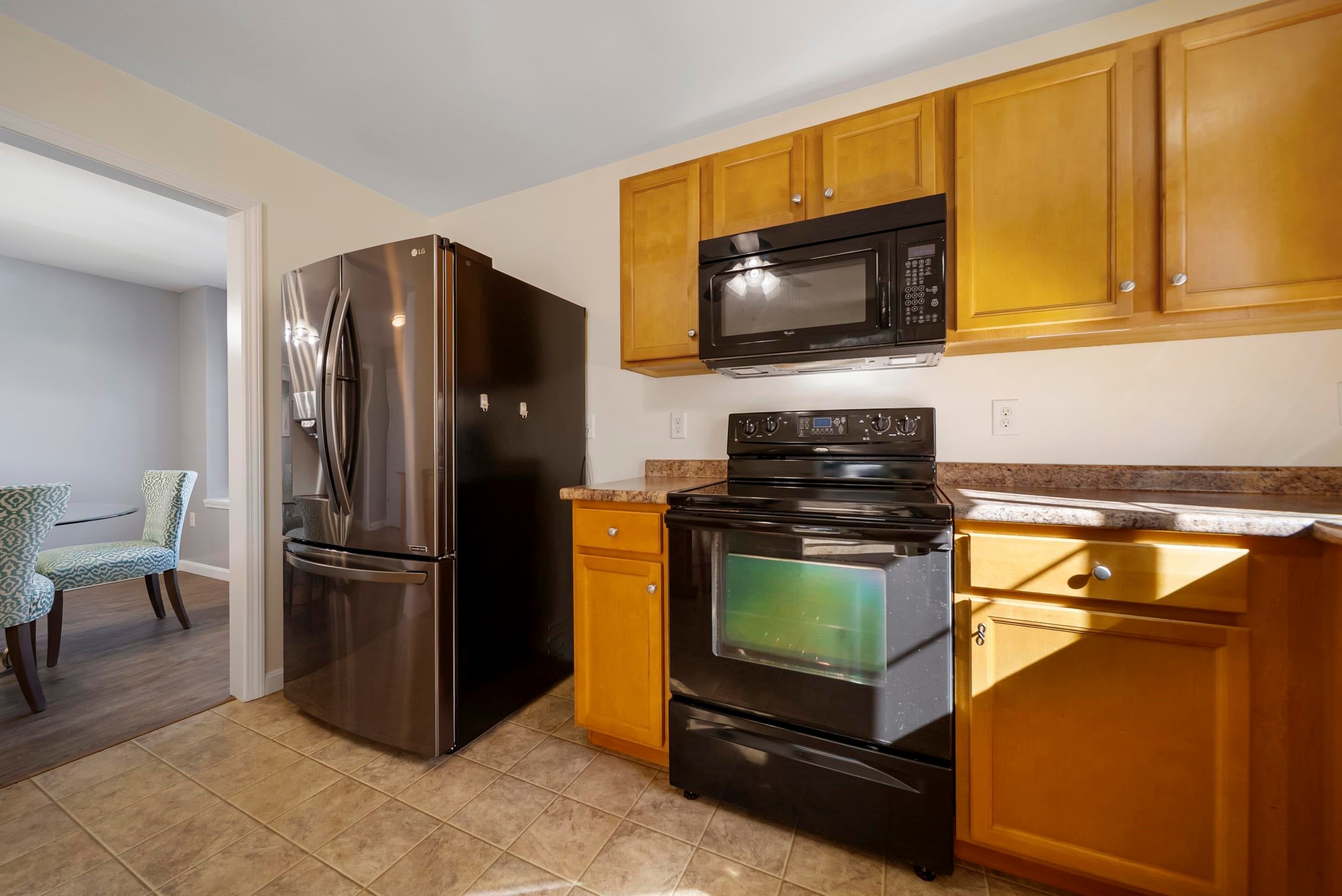 Hooksett, New Hampshire, 03106, United States, 3 Bedrooms Bedrooms, ,2 BathroomsBathrooms,Residential,For Sale,1942312