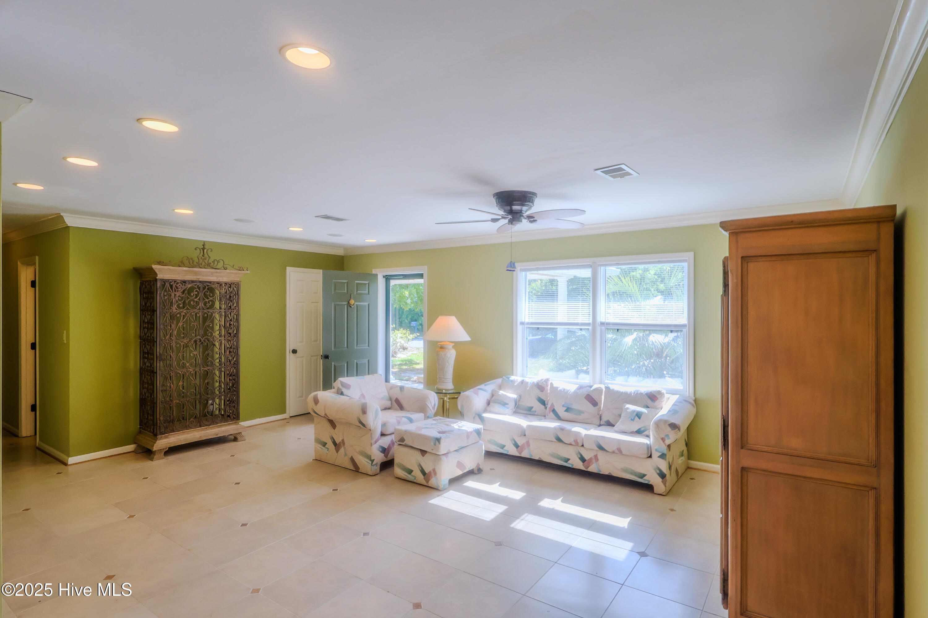 Oak Island, North Carolina, 28465, United States, 2 Bedrooms Bedrooms, ,2 BathroomsBathrooms,Residential,For Sale,1795621