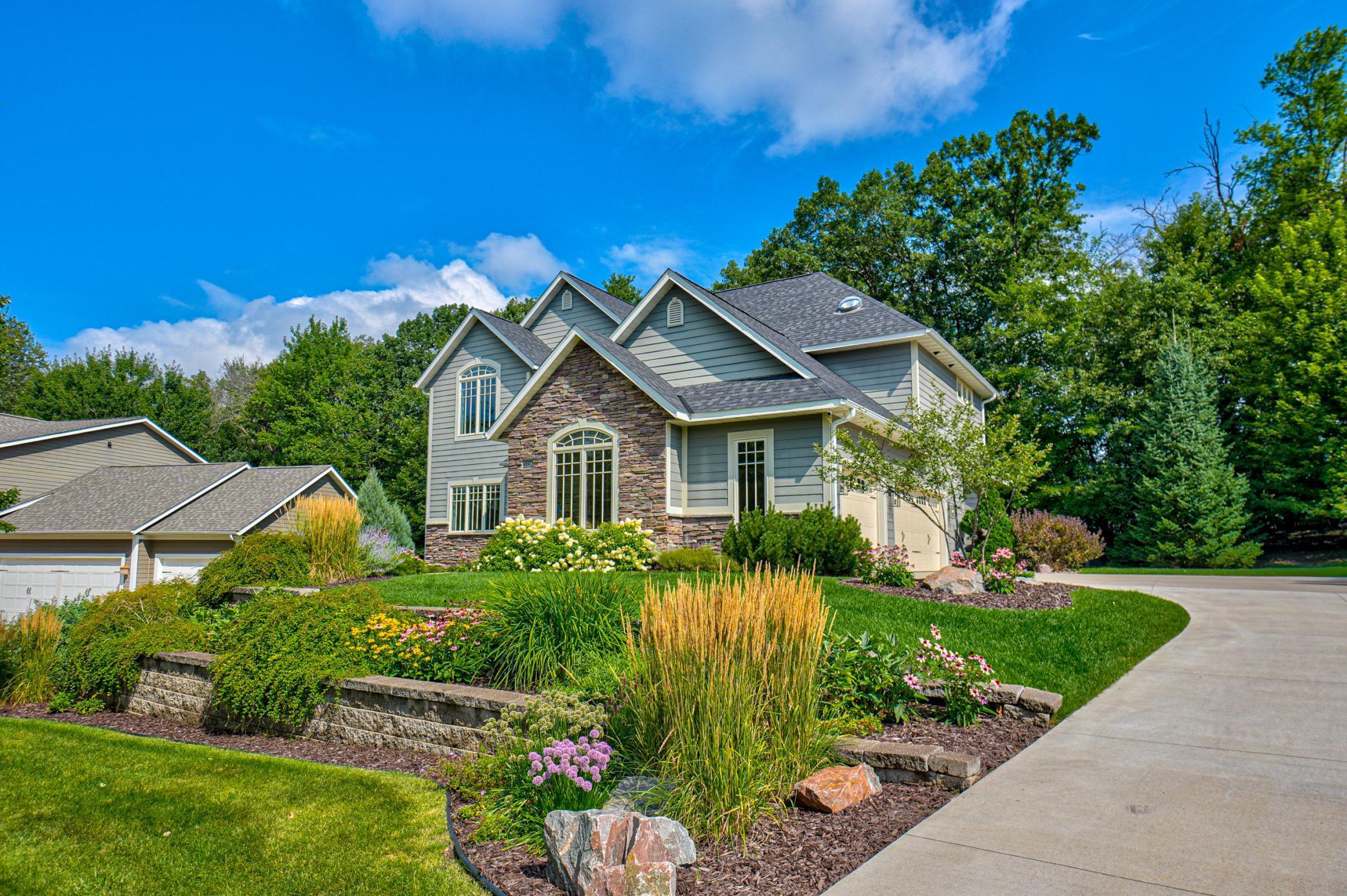 Eau Claire, Wisconsin, 54701, United States, 6 Bedrooms Bedrooms, ,2 BathroomsBathrooms,Residential,For Sale,1992855