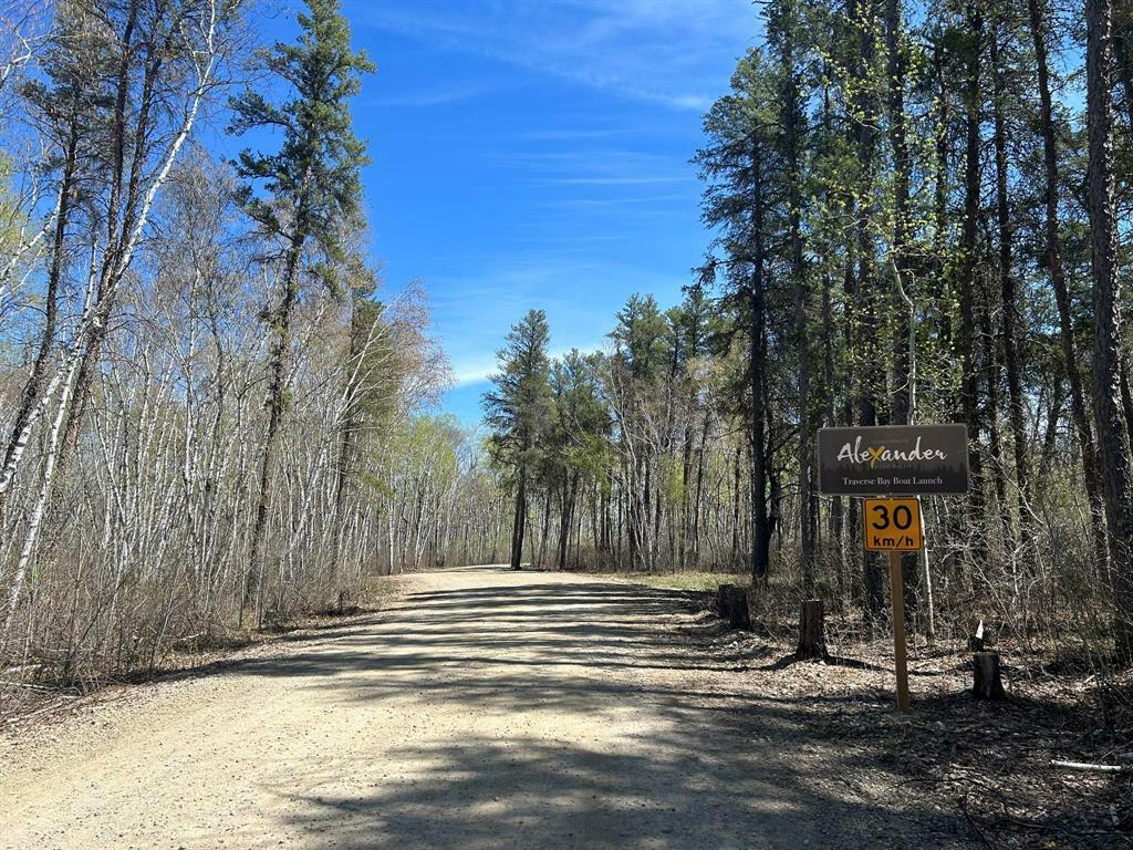 TRAVERSE BAY, Manitoba, R0E 2A0, CA, 2 Bedrooms Bedrooms, ,1 BathroomBathrooms,Residential,For Sale,1838361