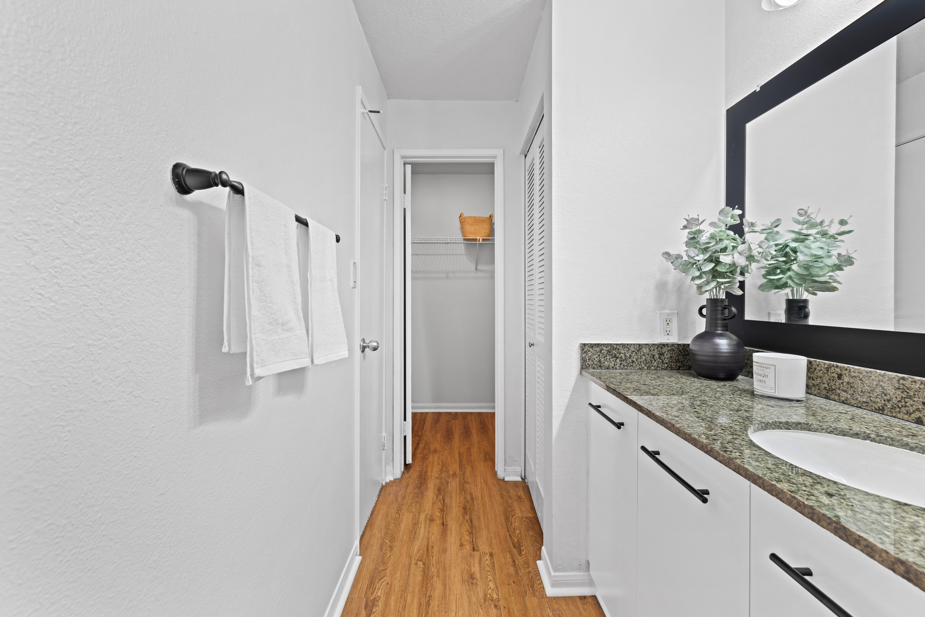  7565 Charmant Drive #510, San Diego, CA 92122 - 物件實景