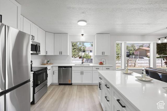 Orem, Utah, 84057, United States, 5 Bedrooms Bedrooms, ,4 BathroomsBathrooms,Residential,For Sale,1915480