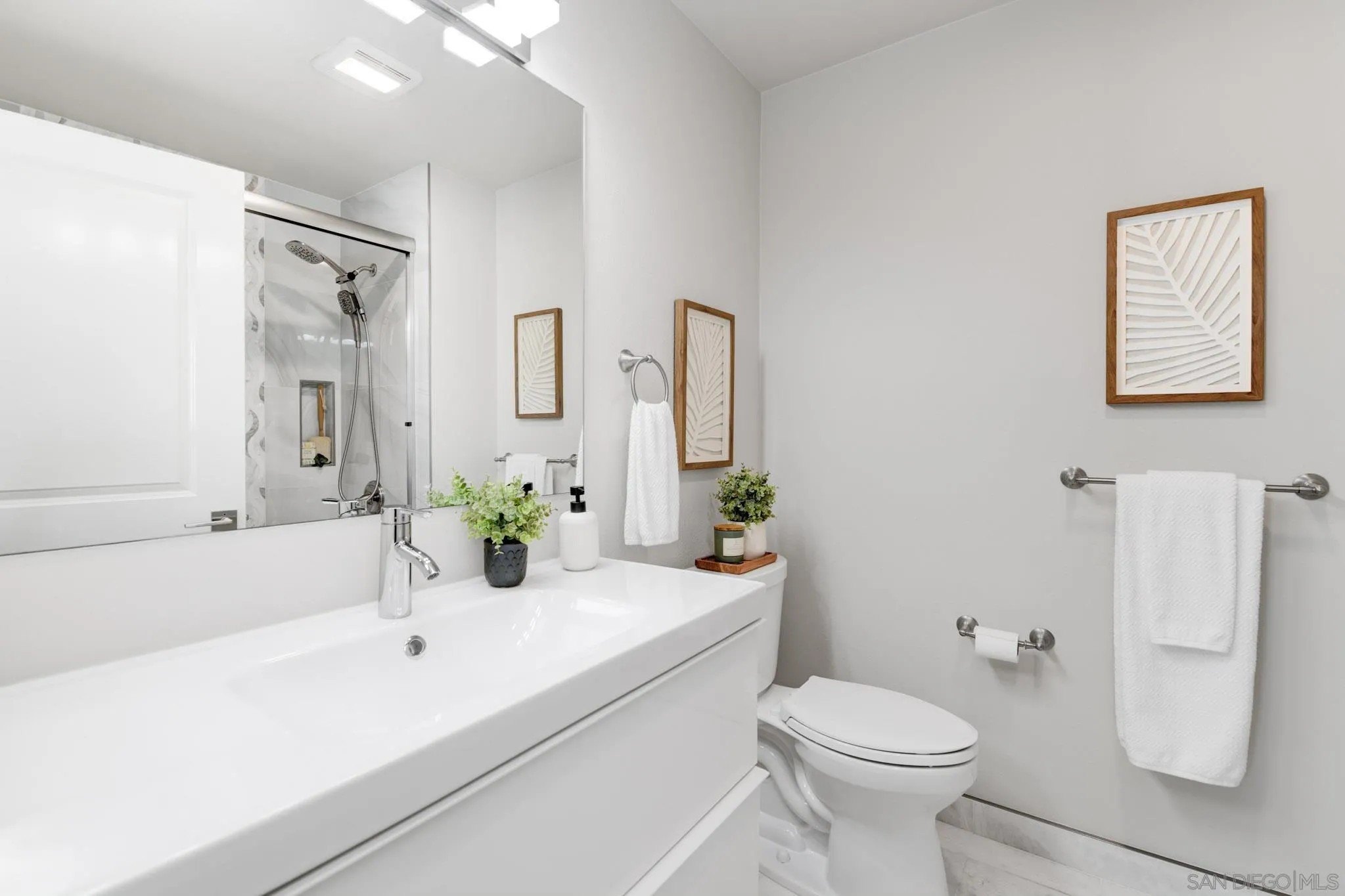 San Diego, California, 92104, United States, 3 Bedrooms Bedrooms, ,3 BathroomsBathrooms,Residential,For Sale,1942176