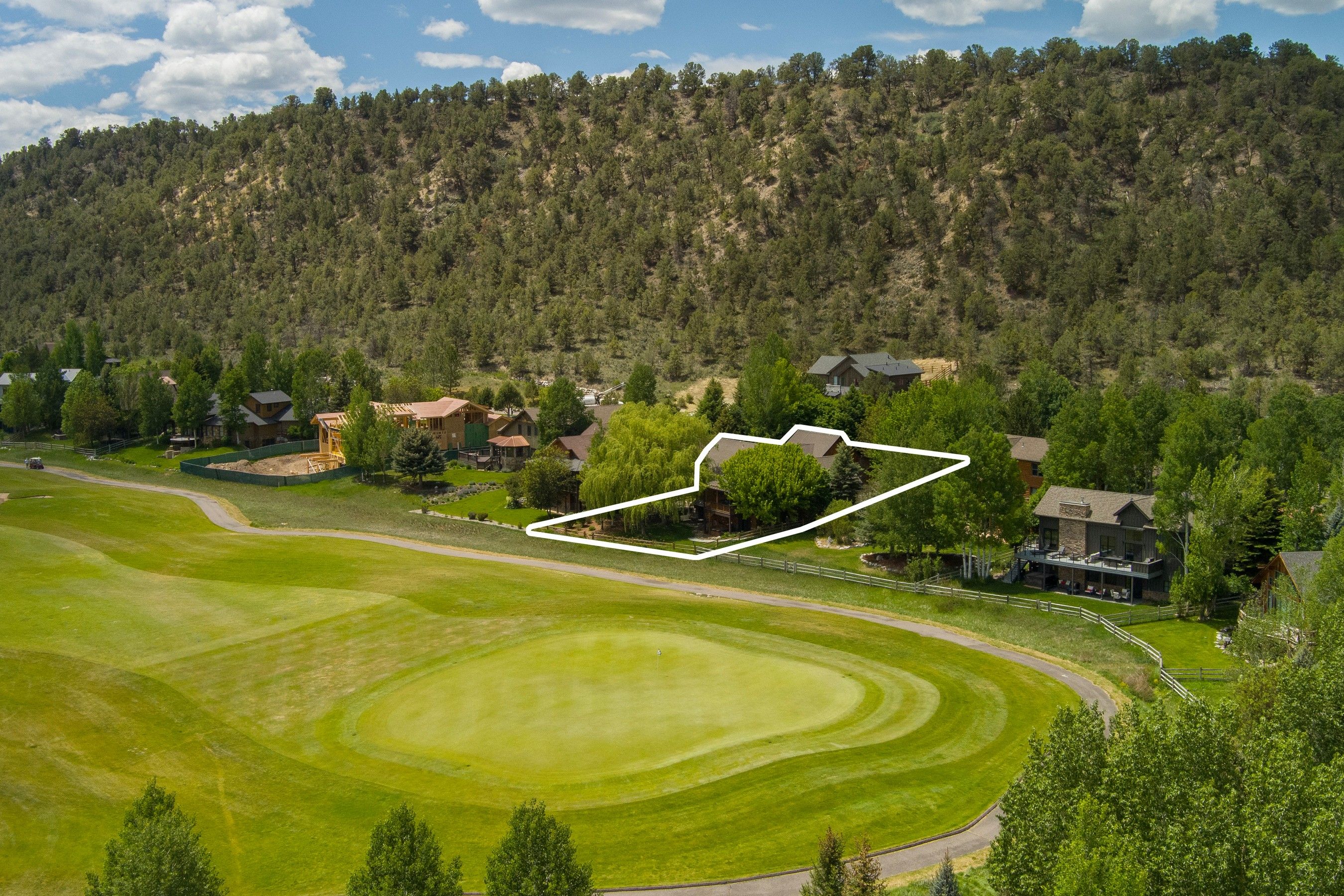  Private Fairway Living in River Valley Ranch - 物件實景