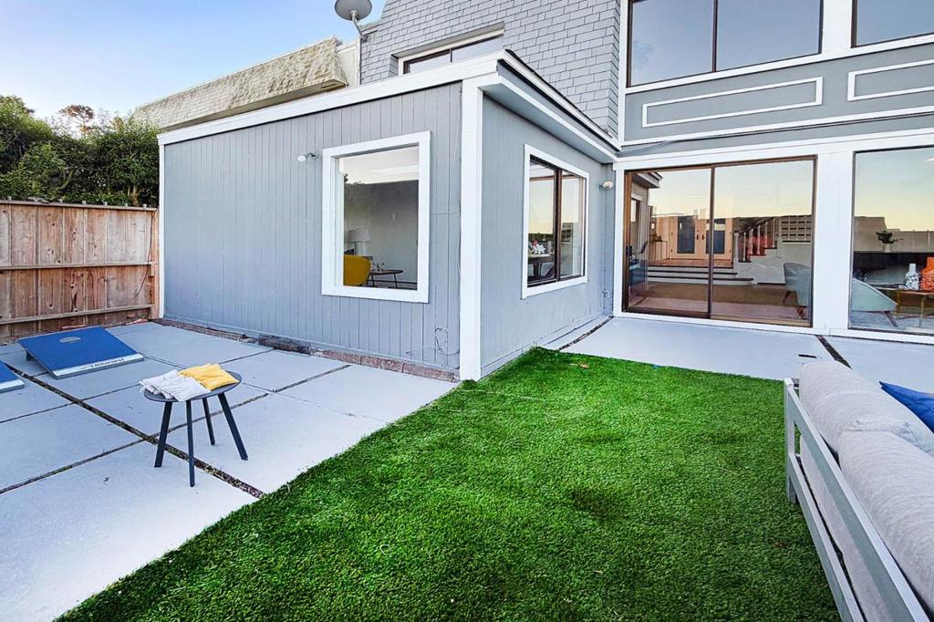 San Francisco, California, 94131, United States, 3 Bedrooms Bedrooms, ,3 BathroomsBathrooms,Residential,For Sale,1974039