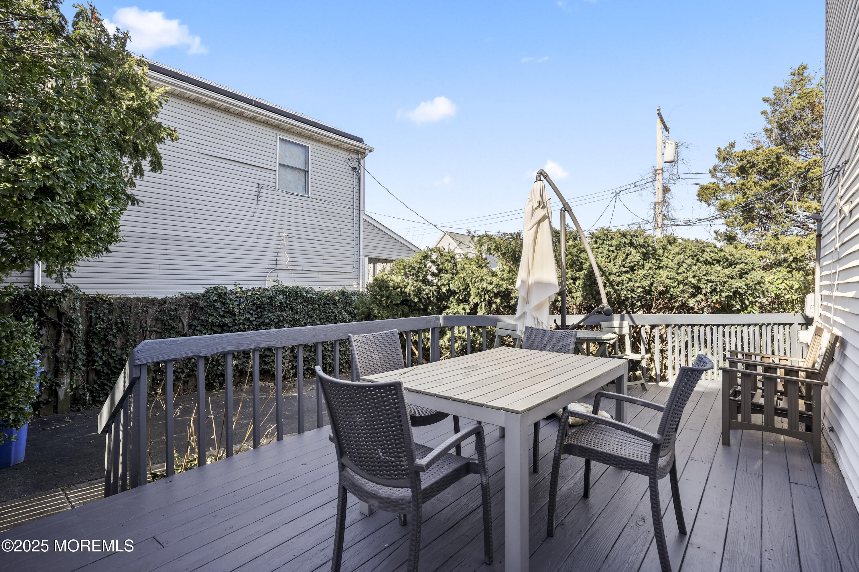 Leonardo, New Jersey, 07737, United States, 4 Bedrooms Bedrooms, ,3 BathroomsBathrooms,Residential,For Sale,2001705