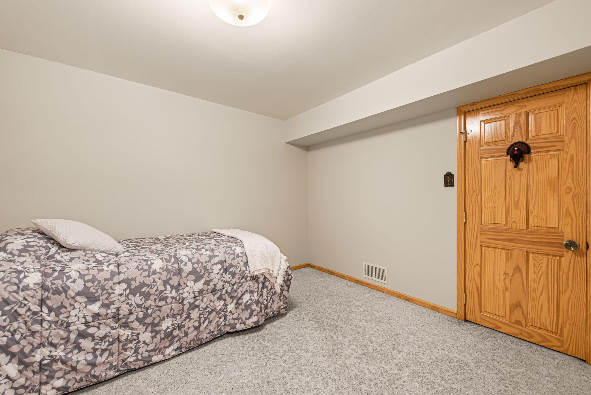 Valparaiso, Indiana, 46385, United States, 4 Bedrooms Bedrooms, ,1 BathroomBathrooms,Residential,For Sale,1956589