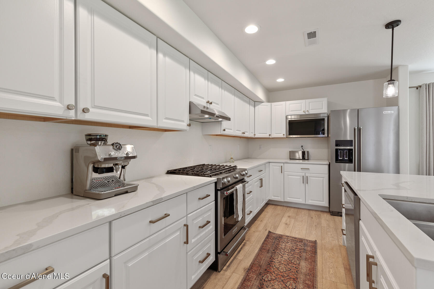 Coeur d'Alene, Idaho, 83814, United States, 3 Bedrooms Bedrooms, ,2 BathroomsBathrooms,Residential,For Sale,2049442