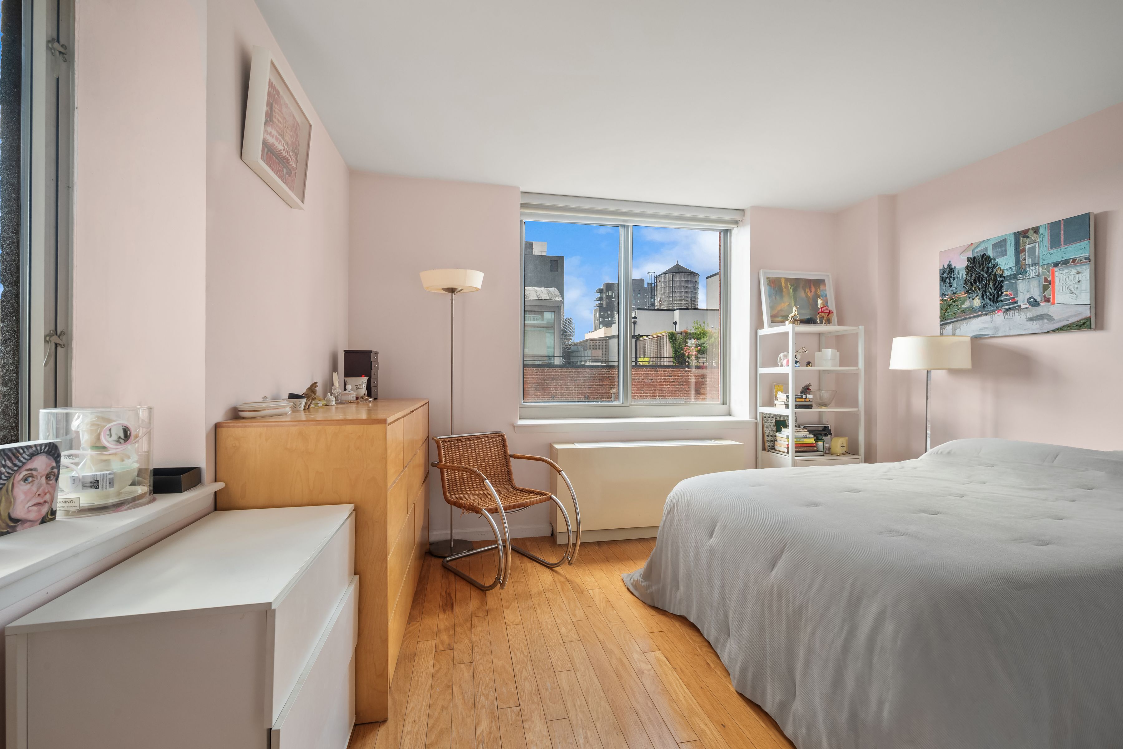  Chelsea 1 Bedroom w/ Balcony and South Exposure - 物件實景