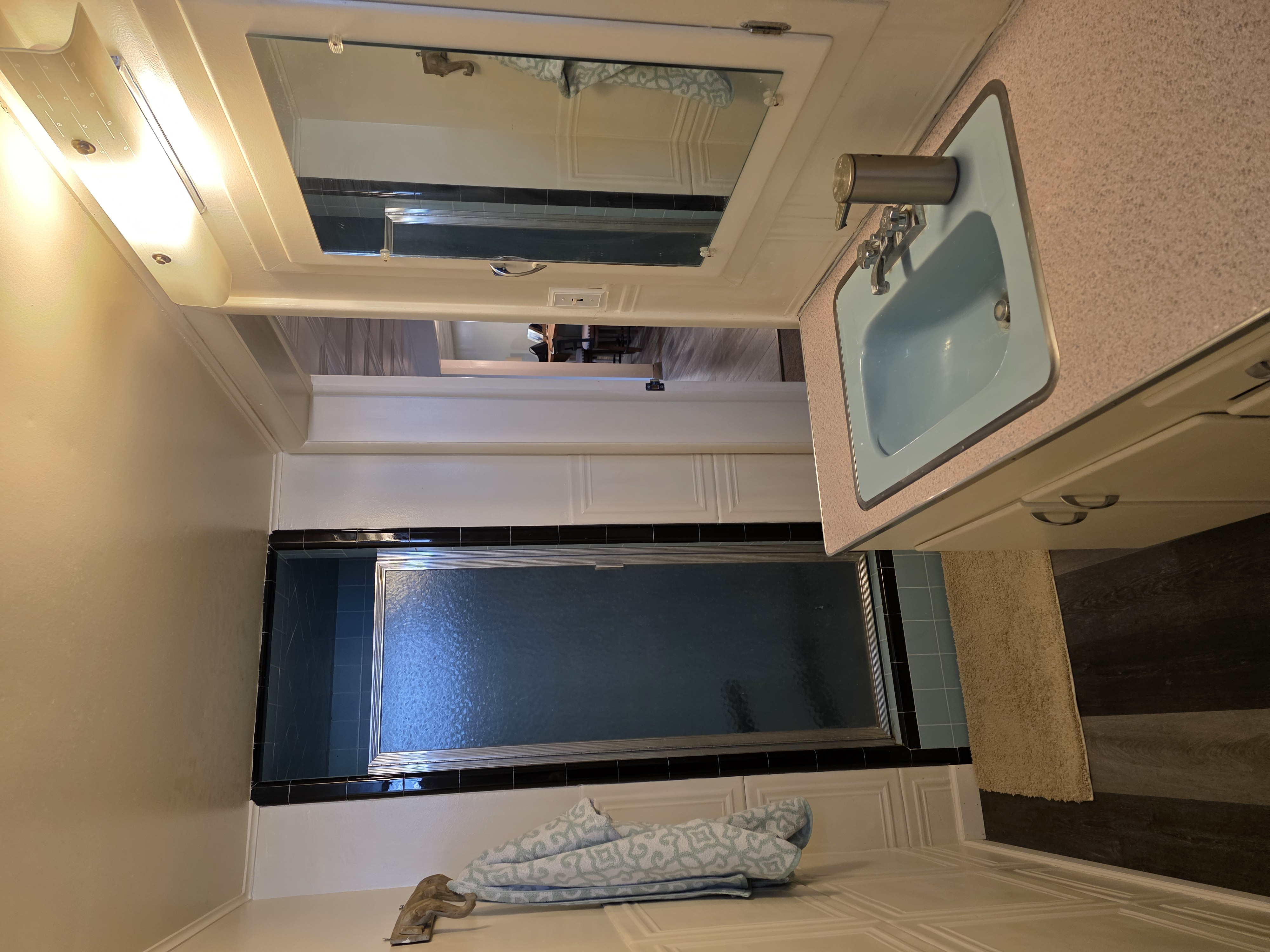 Dillon, Montana, 59725, United States, 5 Bedrooms Bedrooms, ,4 BathroomsBathrooms,Residential,For Sale,1980555