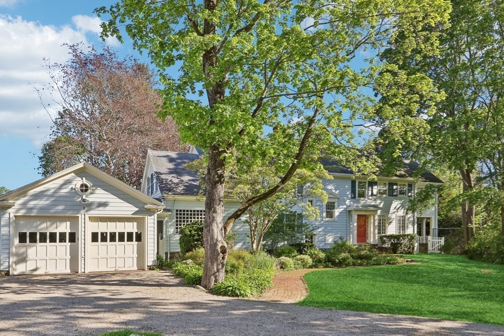 Gloucester, Massachusetts, 01930, United States, 5 Bedrooms Bedrooms, ,5 BathroomsBathrooms,Residential,For Sale,1837944