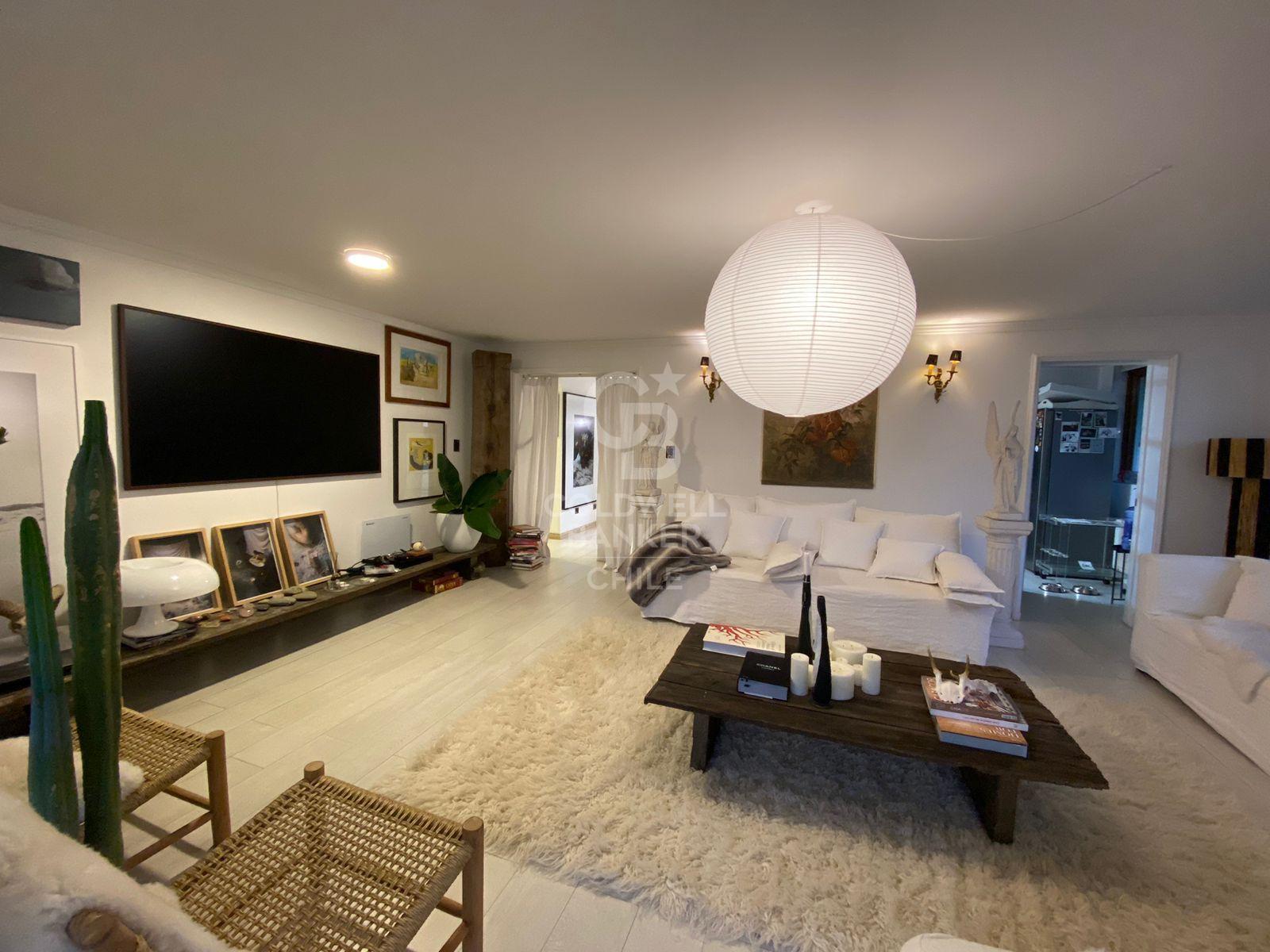 Vitacura, Chile, 4 Bedrooms Bedrooms, ,4 BathroomsBathrooms,Residential,For Sale,1709678
