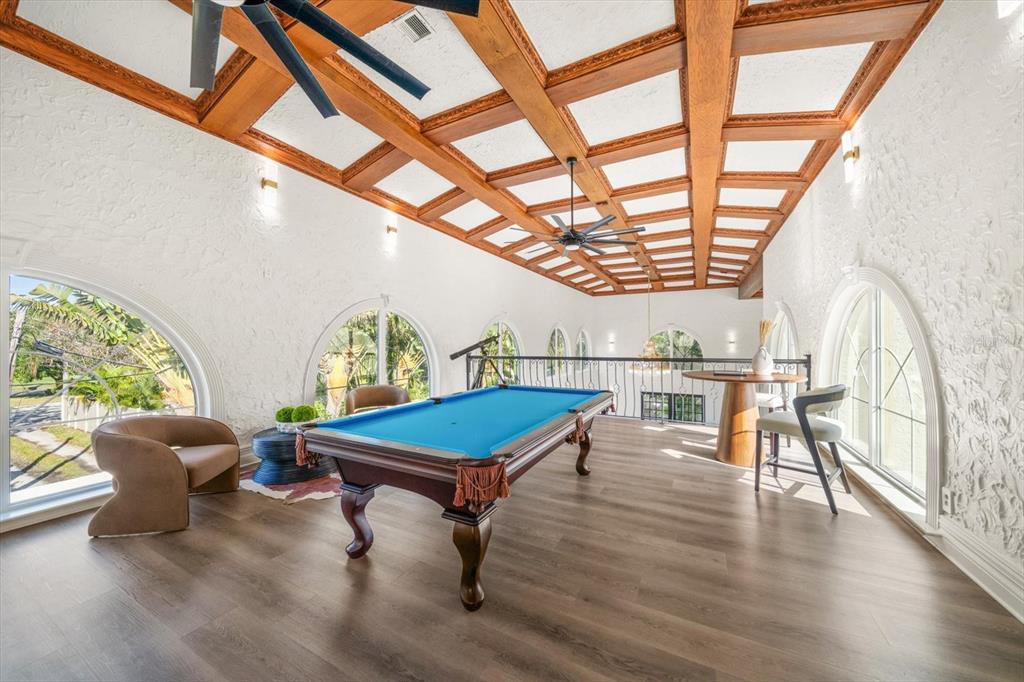 St Petersburg, Florida, 33707, United States, 5 Bedrooms Bedrooms, ,9 BathroomsBathrooms,Residential,For Sale,2000985