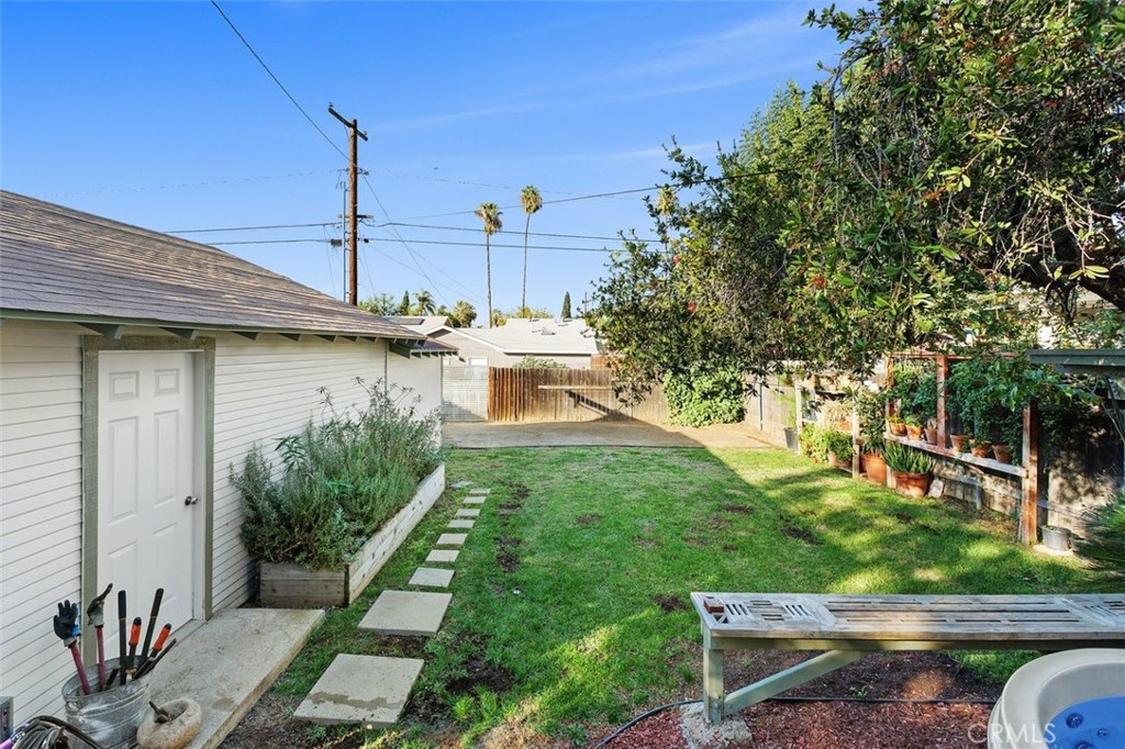 Riverside, California, 92507, United States, 2 Bedrooms Bedrooms, ,1 BathroomBathrooms,Residential,For Sale,1987863