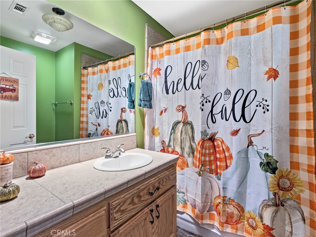 Pinon Hills, California, 92372, United States, 5 Bedrooms Bedrooms, ,3 BathroomsBathrooms,Residential,For Sale,1993354