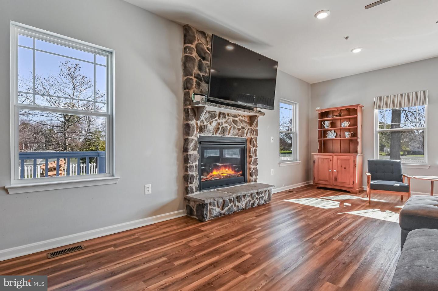 Tilghman, Maryland, 21671, United States, 5 Bedrooms Bedrooms, ,4 BathroomsBathrooms,Residential,For Sale,1753094