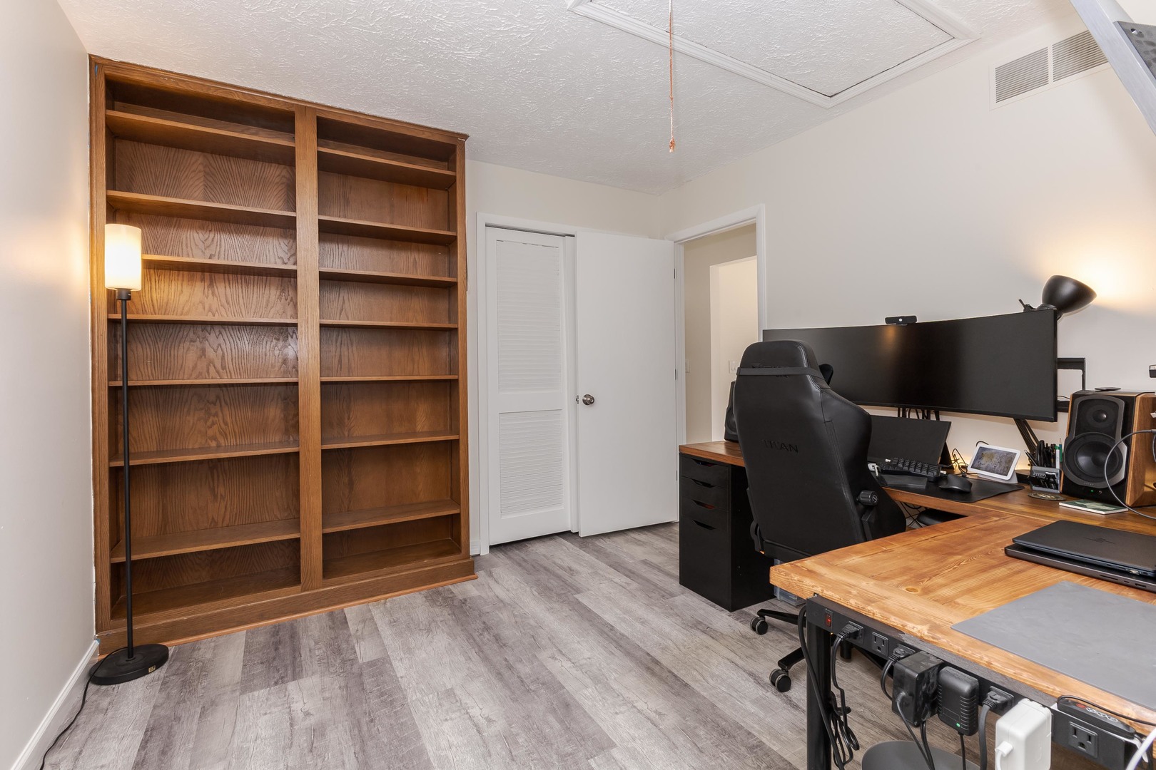 Heyworth, Illinois, 61745, United States, 3 Bedrooms Bedrooms, ,3 BathroomsBathrooms,Residential,For Sale,1989180