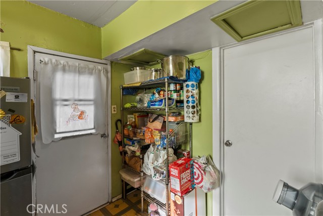 Los Angeles, California, 90022, United States, 5 Bedrooms Bedrooms, ,Residential,For Sale,1979575